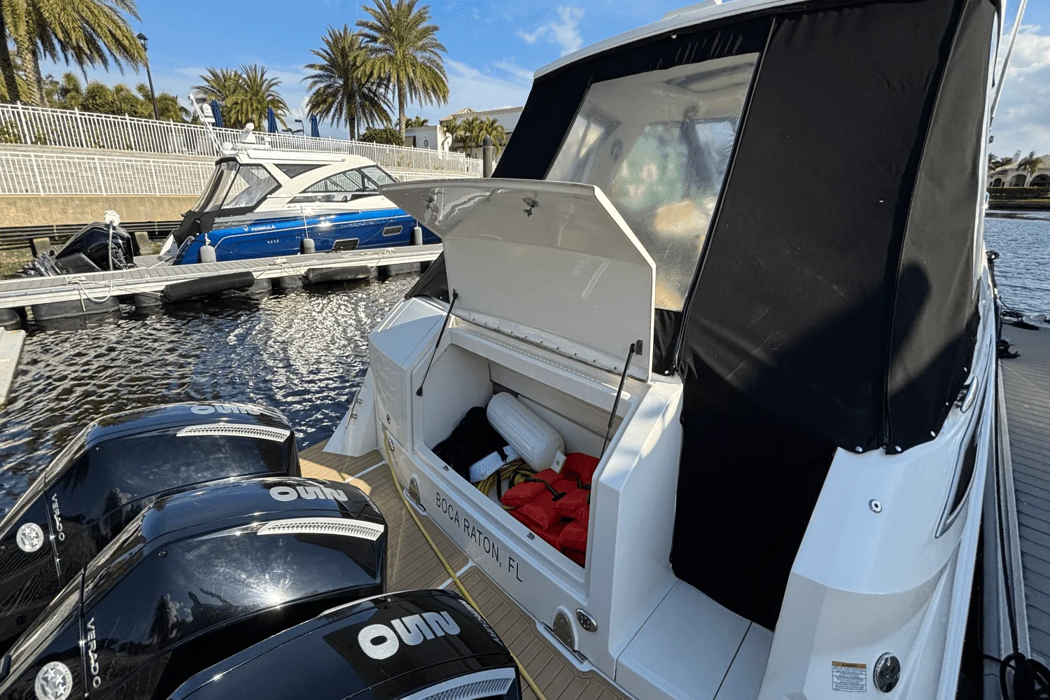 2023 Sea Ray 320 SUNDANCER OUTBOARD Image Thumbnail #12