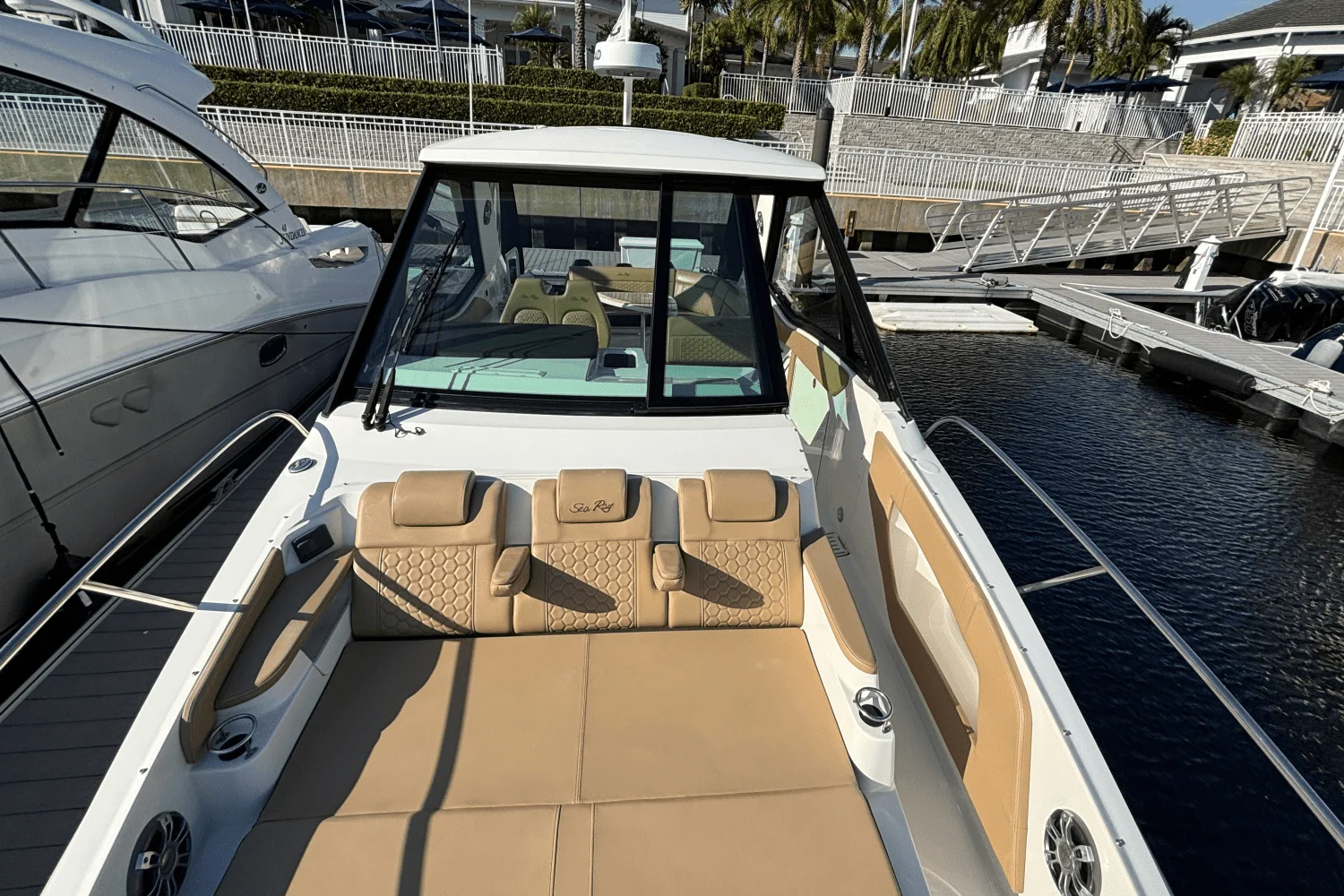 2023 Sea Ray 320 SUNDANCER OUTBOARD Image Thumbnail #48