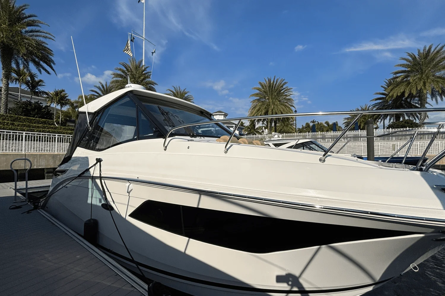 2023 Sea Ray 320 SUNDANCER OUTBOARD Image Thumbnail #13