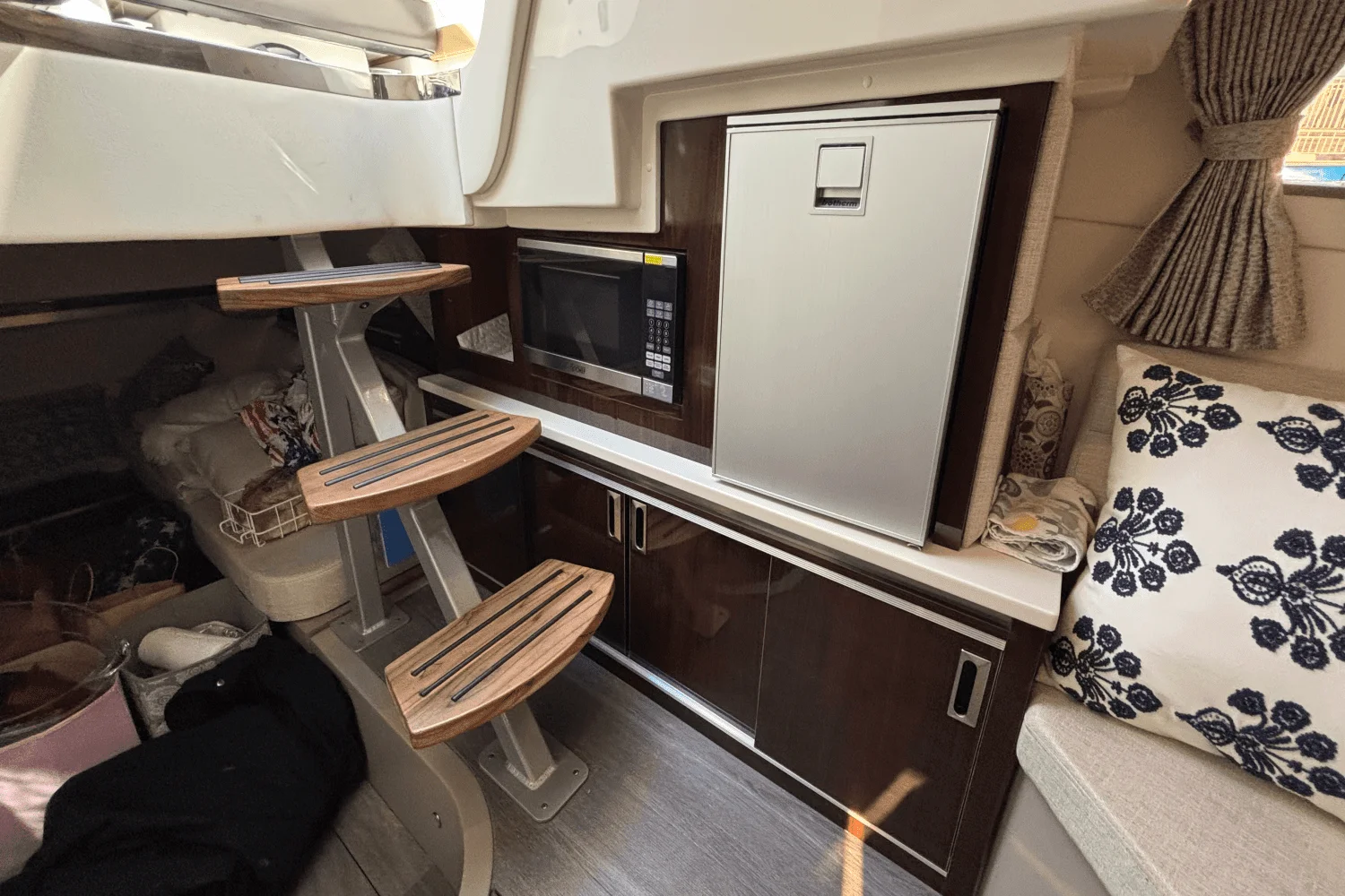 2023 Sea Ray 320 SUNDANCER OUTBOARD Image Thumbnail #59