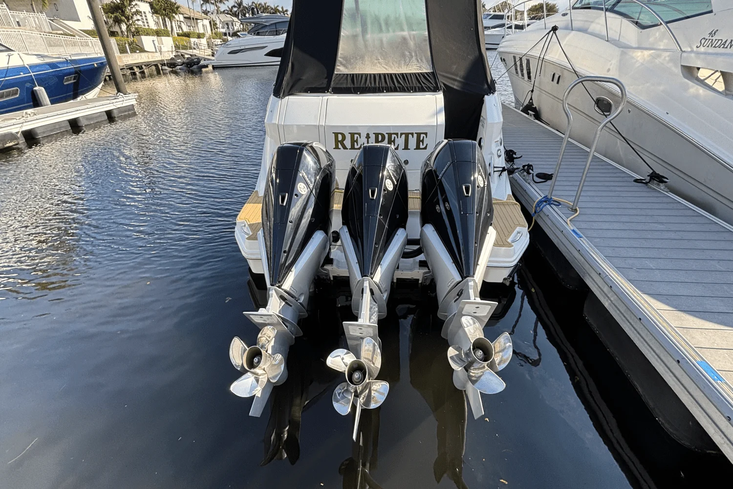 2023 Sea Ray 320 SUNDANCER OUTBOARD Image Thumbnail #7