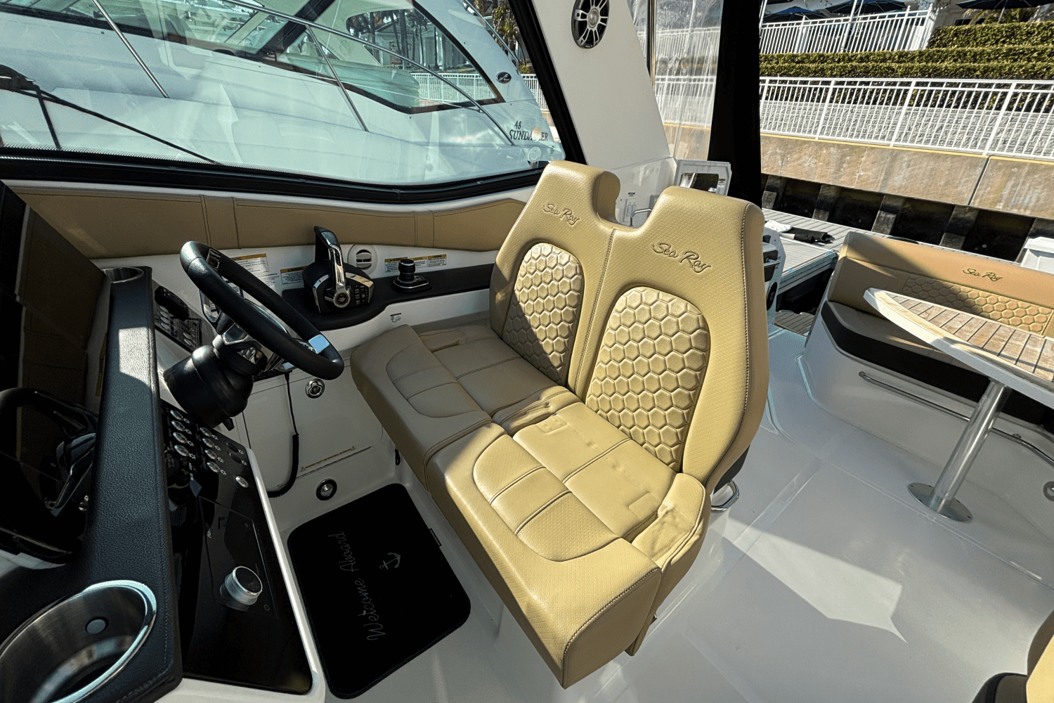 2023 Sea Ray 320 SUNDANCER OUTBOARD Image Thumbnail #29