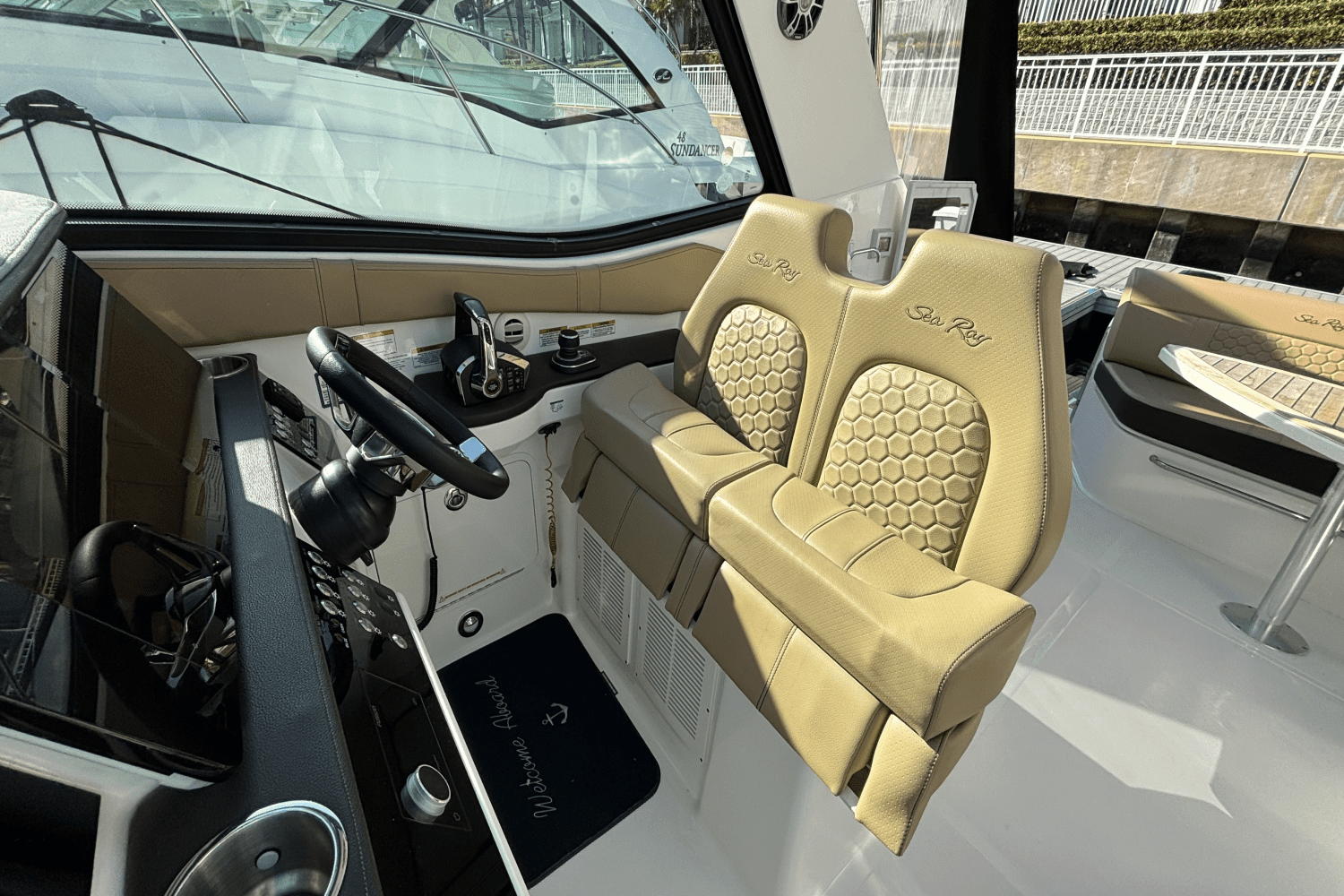 2023 Sea Ray 320 DA-OB Image Thumbnail #28