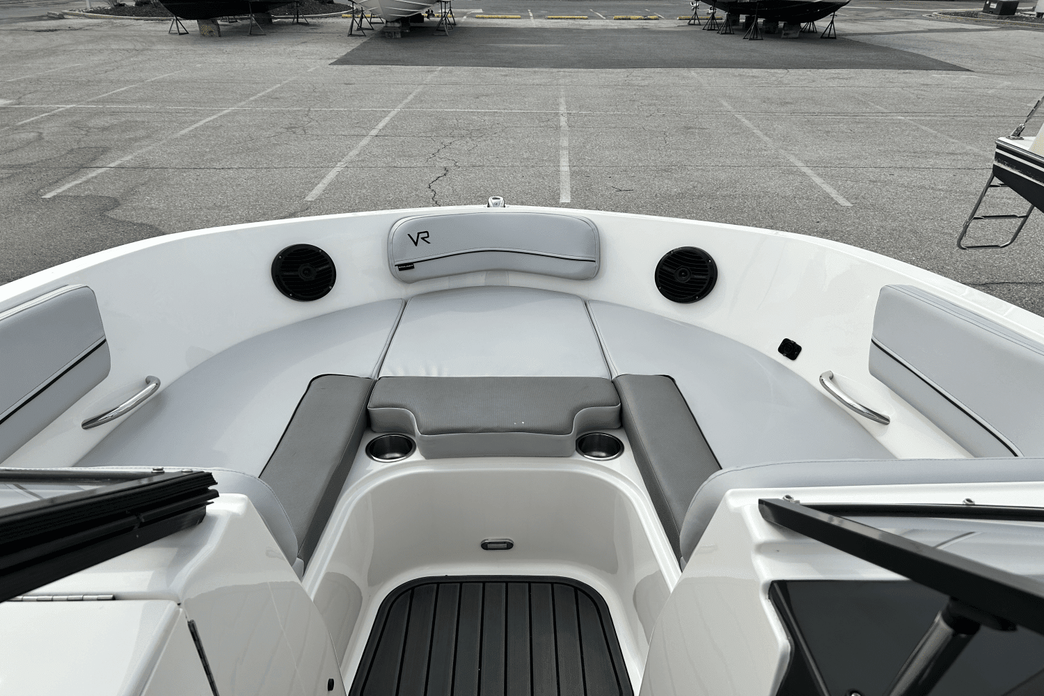 2023 Bayliner VR6 Bowrider Image Thumbnail #16