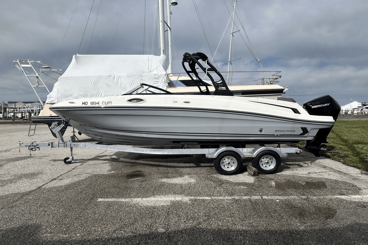 2023 Bayliner VR6 Bowrider Image Thumbnail #1