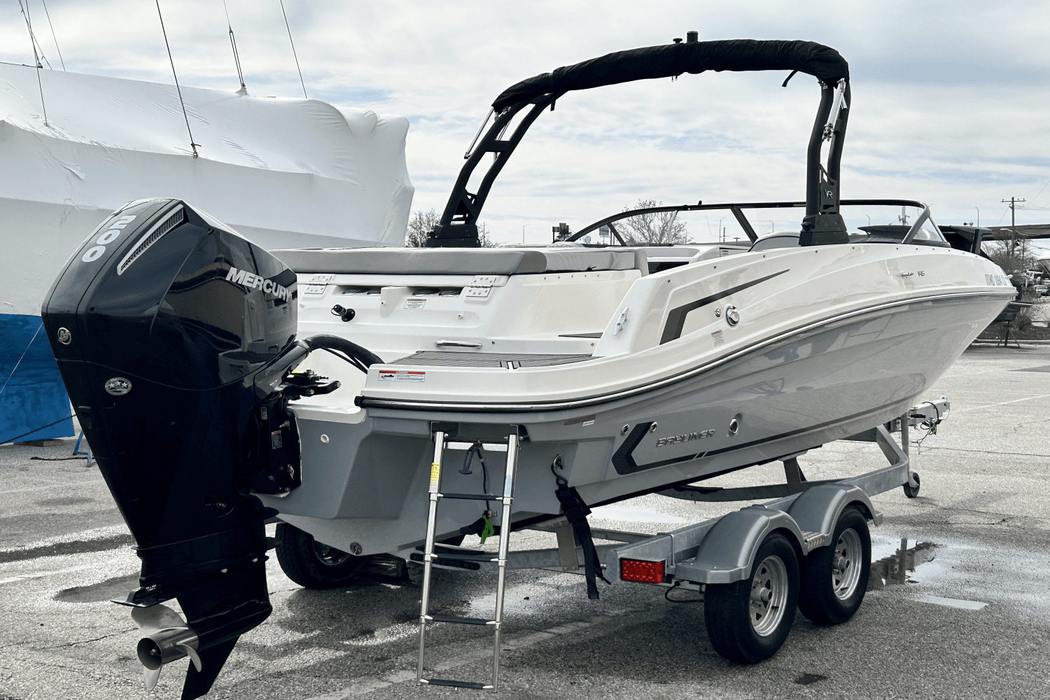 2023 Bayliner VR6 Bowrider Image Thumbnail #4