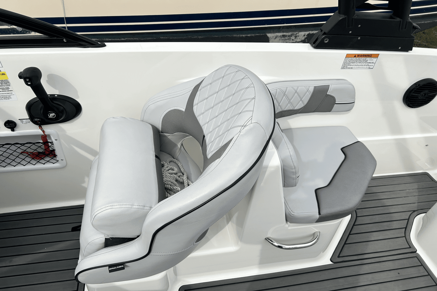 2023 Bayliner VR6 Bowrider Image Thumbnail #15