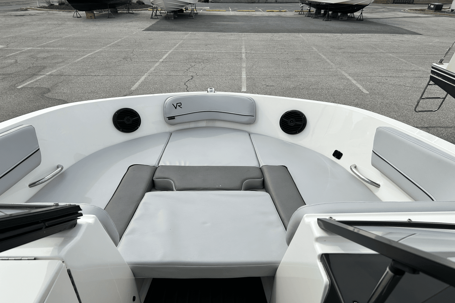 2023 Bayliner VR6 Bowrider Image Thumbnail #17