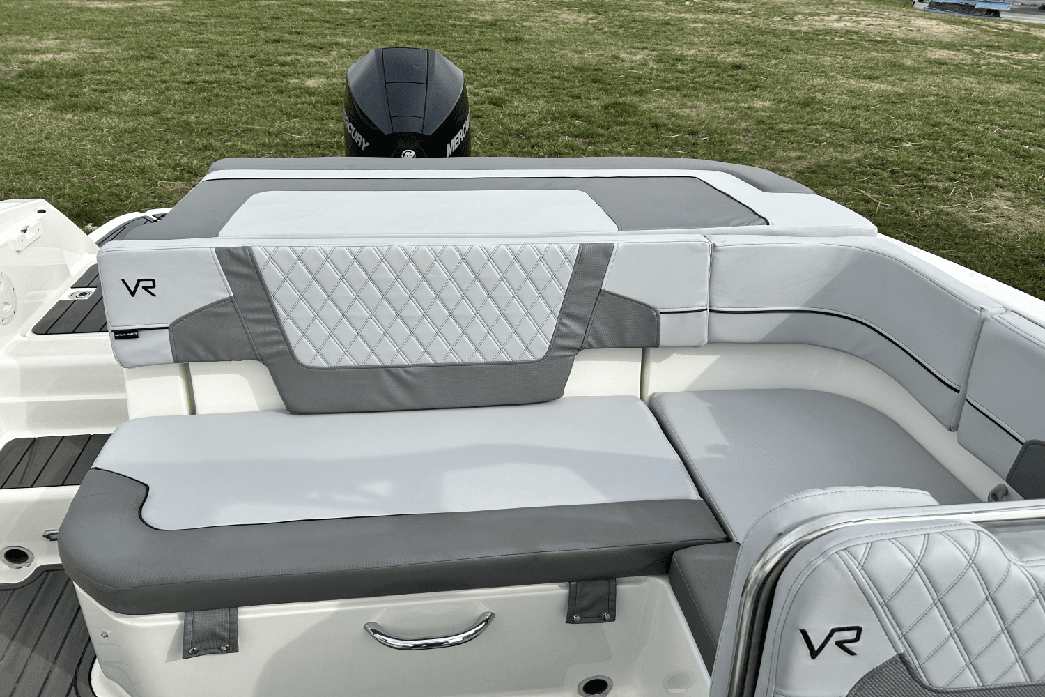 2023 Bayliner VR6 Bowrider Image Thumbnail #8