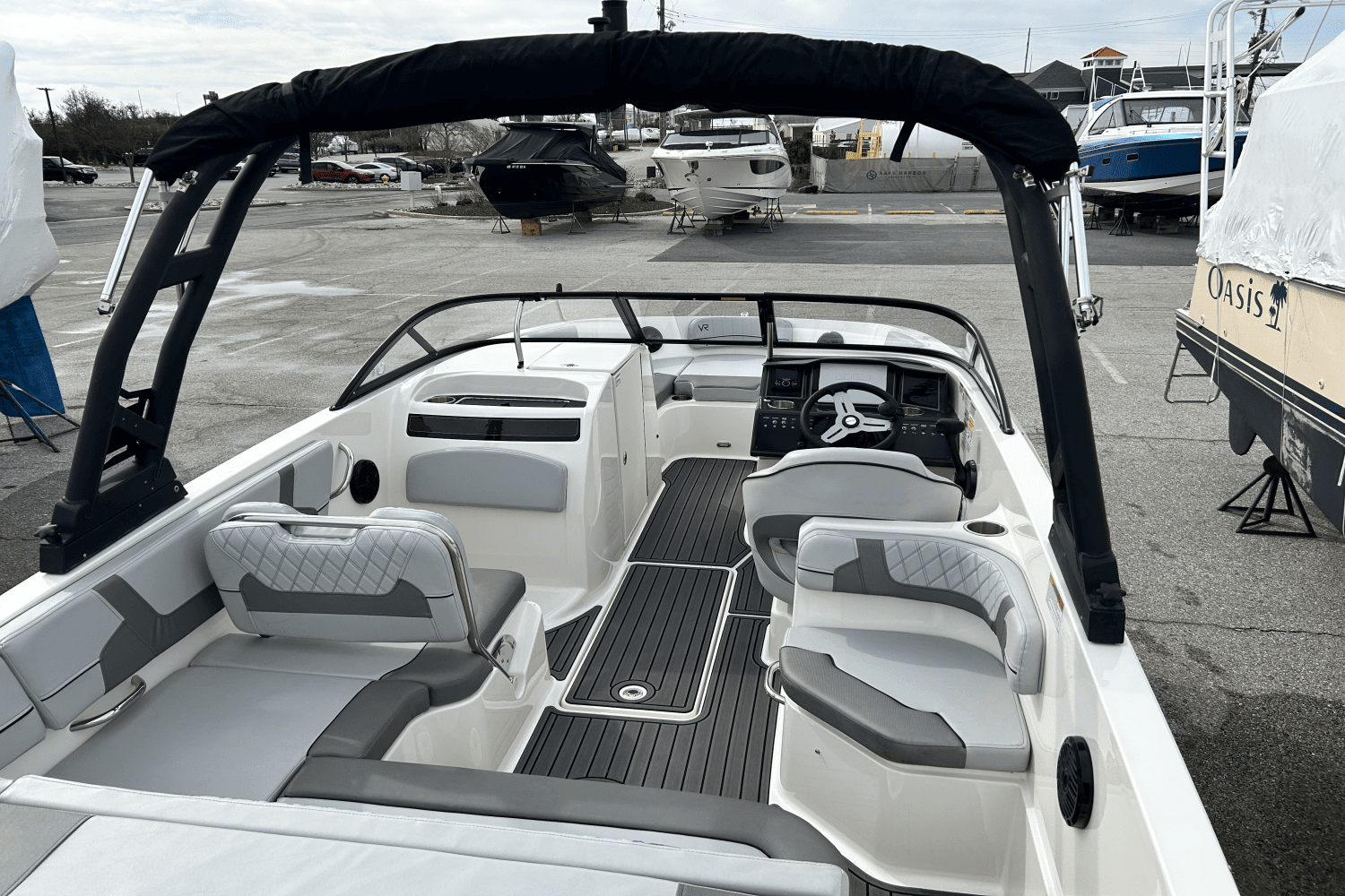 2023 Bayliner VR6 Bowrider Image Thumbnail #9