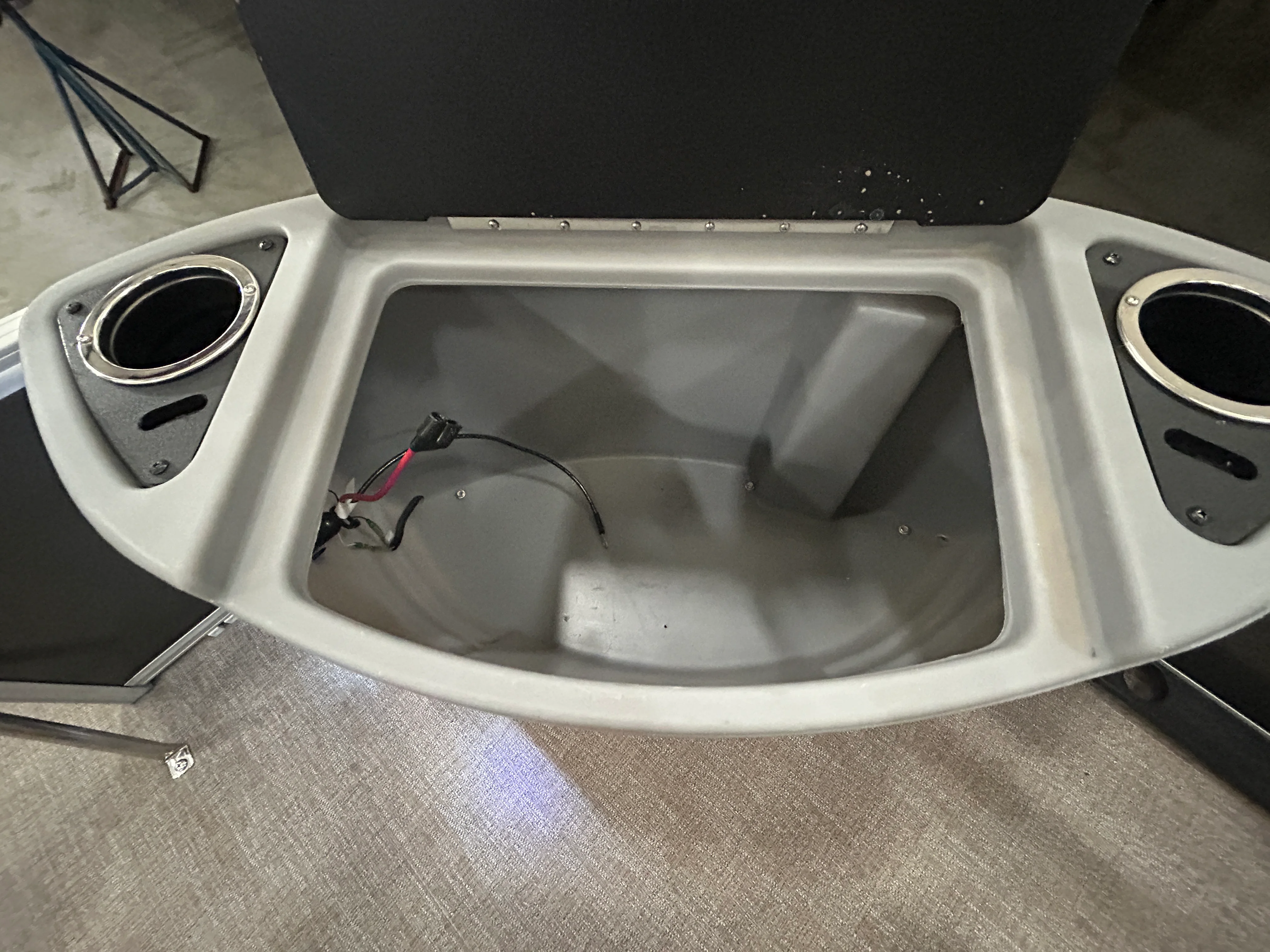 2021 Ranger RP 220F Image Thumbnail #12