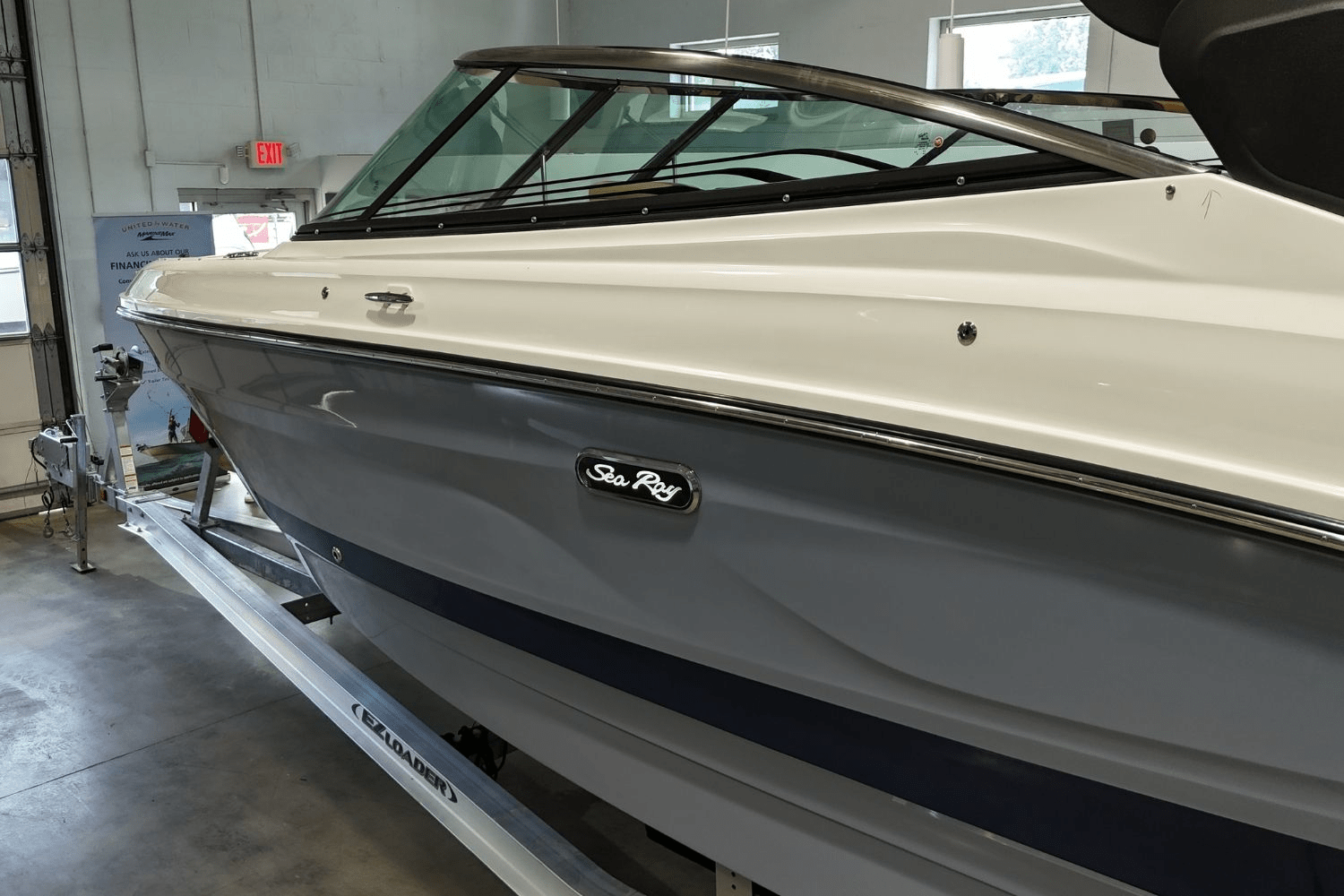 2026 Sea Ray SLX 260 Image Thumbnail #8