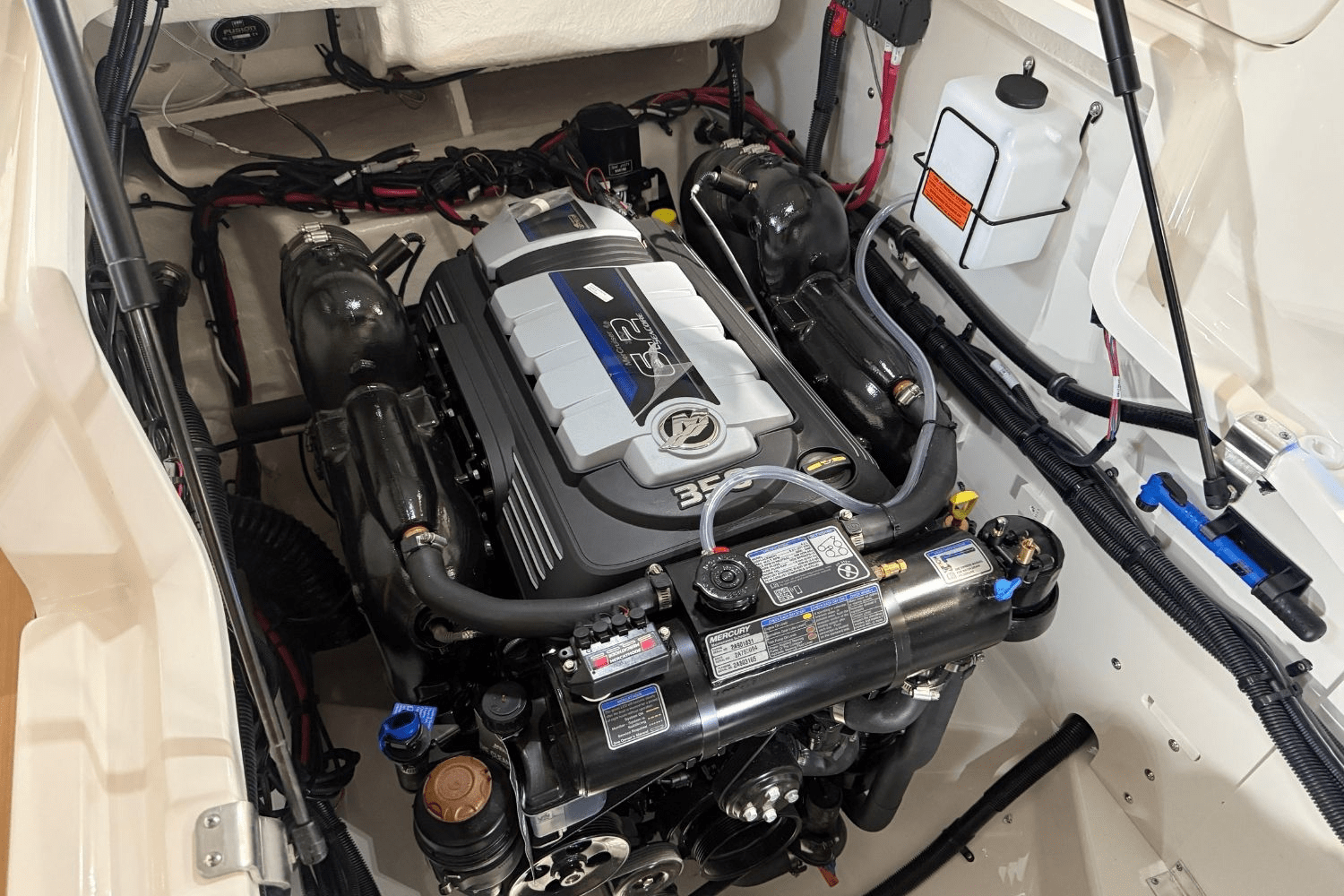 2026 Sea Ray SLX 260 Image Thumbnail #30