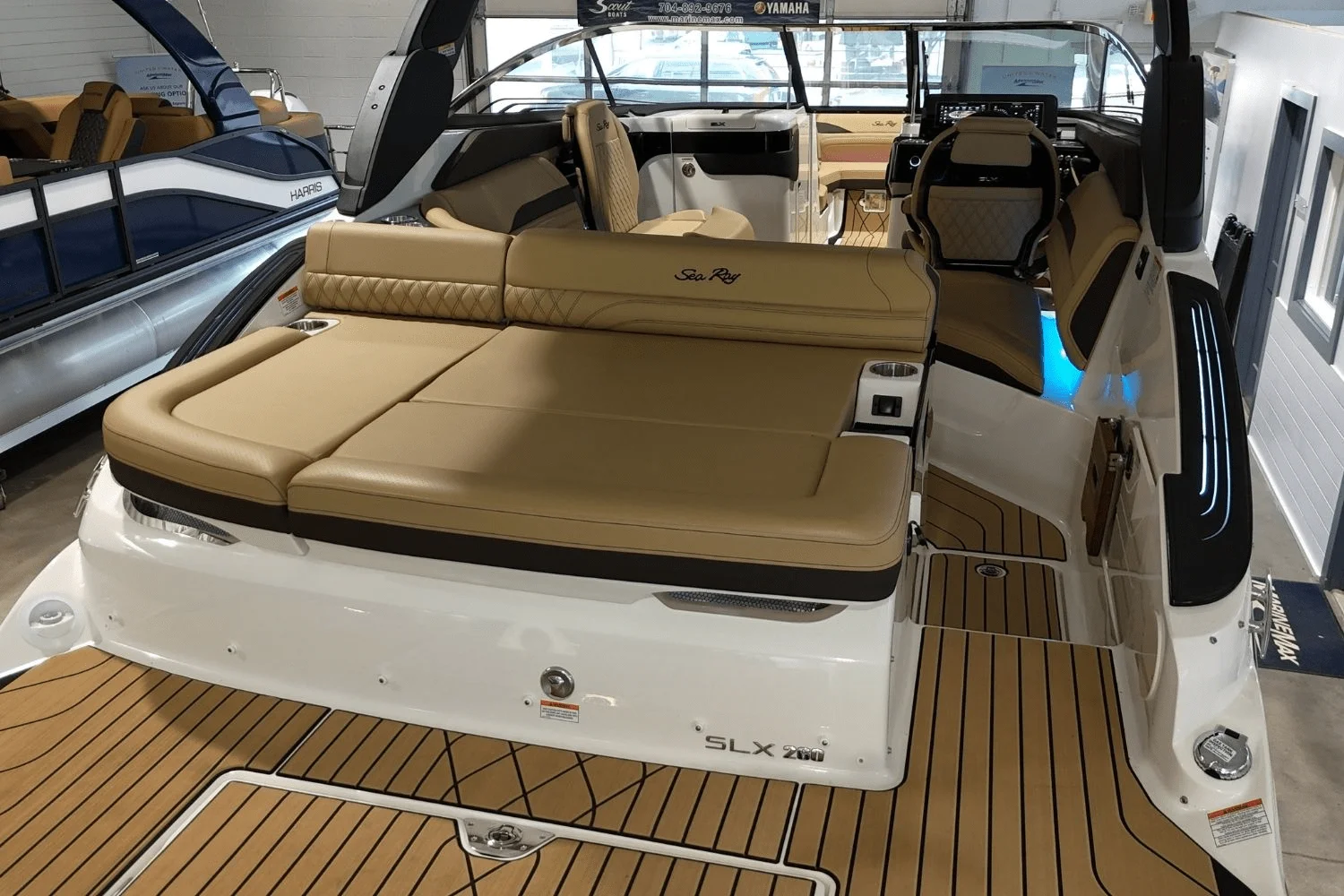 2026 Sea Ray SLX 260 Image Thumbnail #14