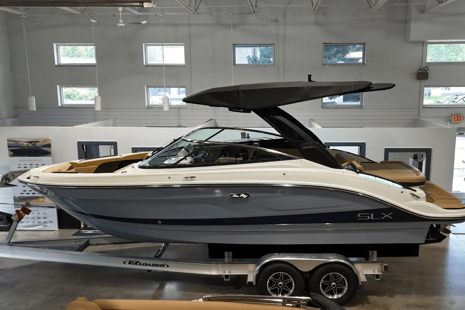 2026 Sea Ray SLX 260 Image Thumbnail #1