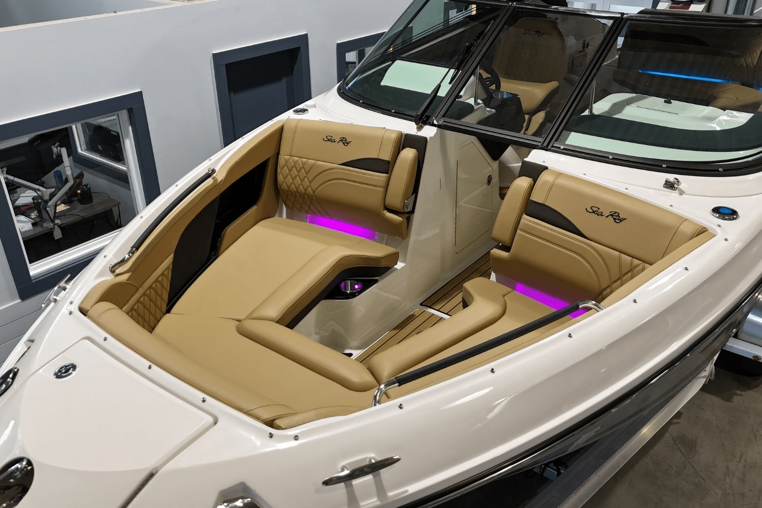 2026 Sea Ray SLX 260 Image Thumbnail #27