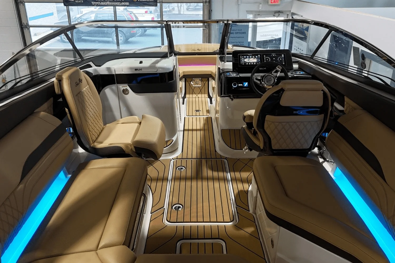 2026 Sea Ray SLX 260 Image Thumbnail #16