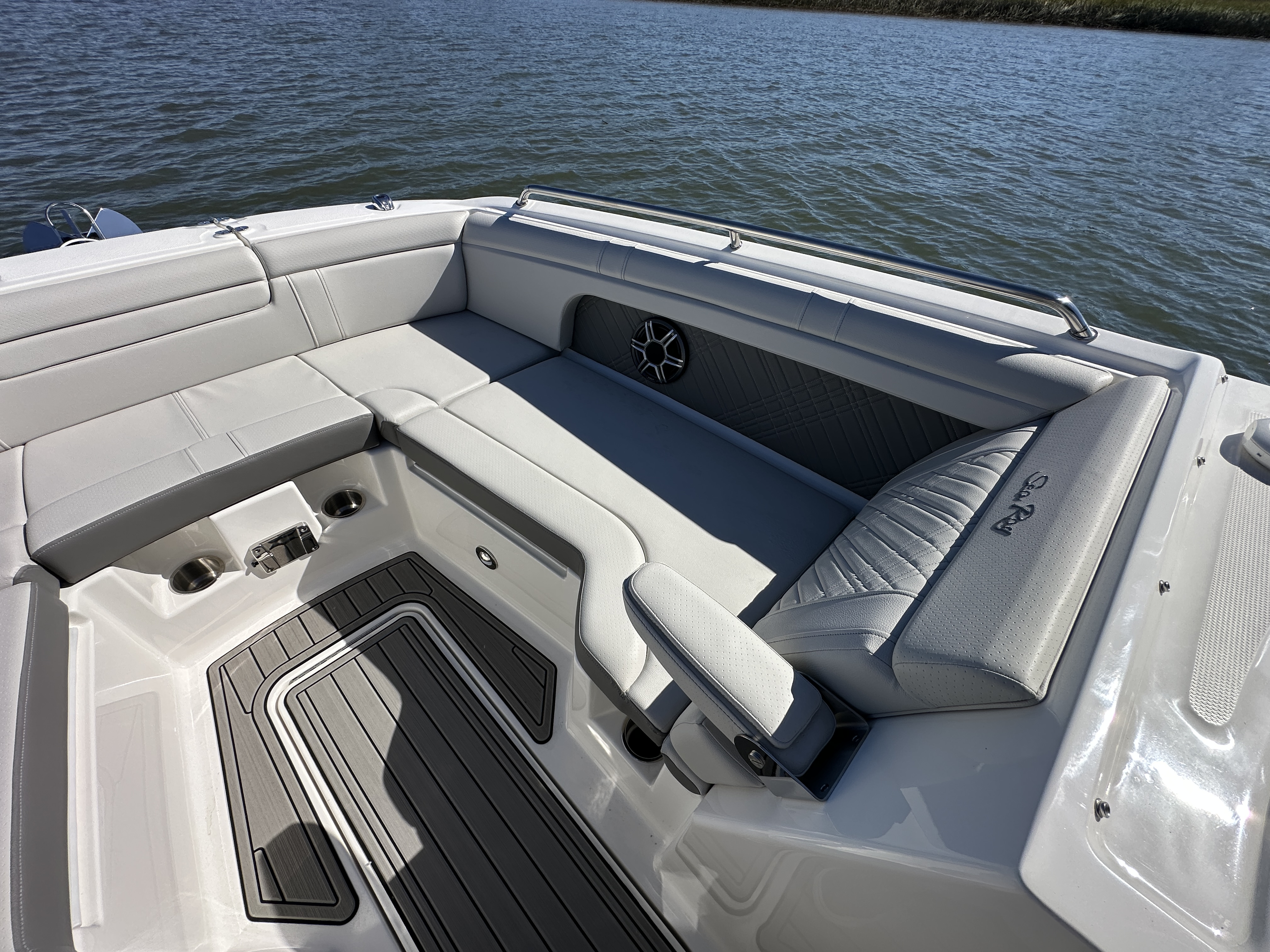 2026 Sea Ray SDX 290 Outboard Image Thumbnail #28