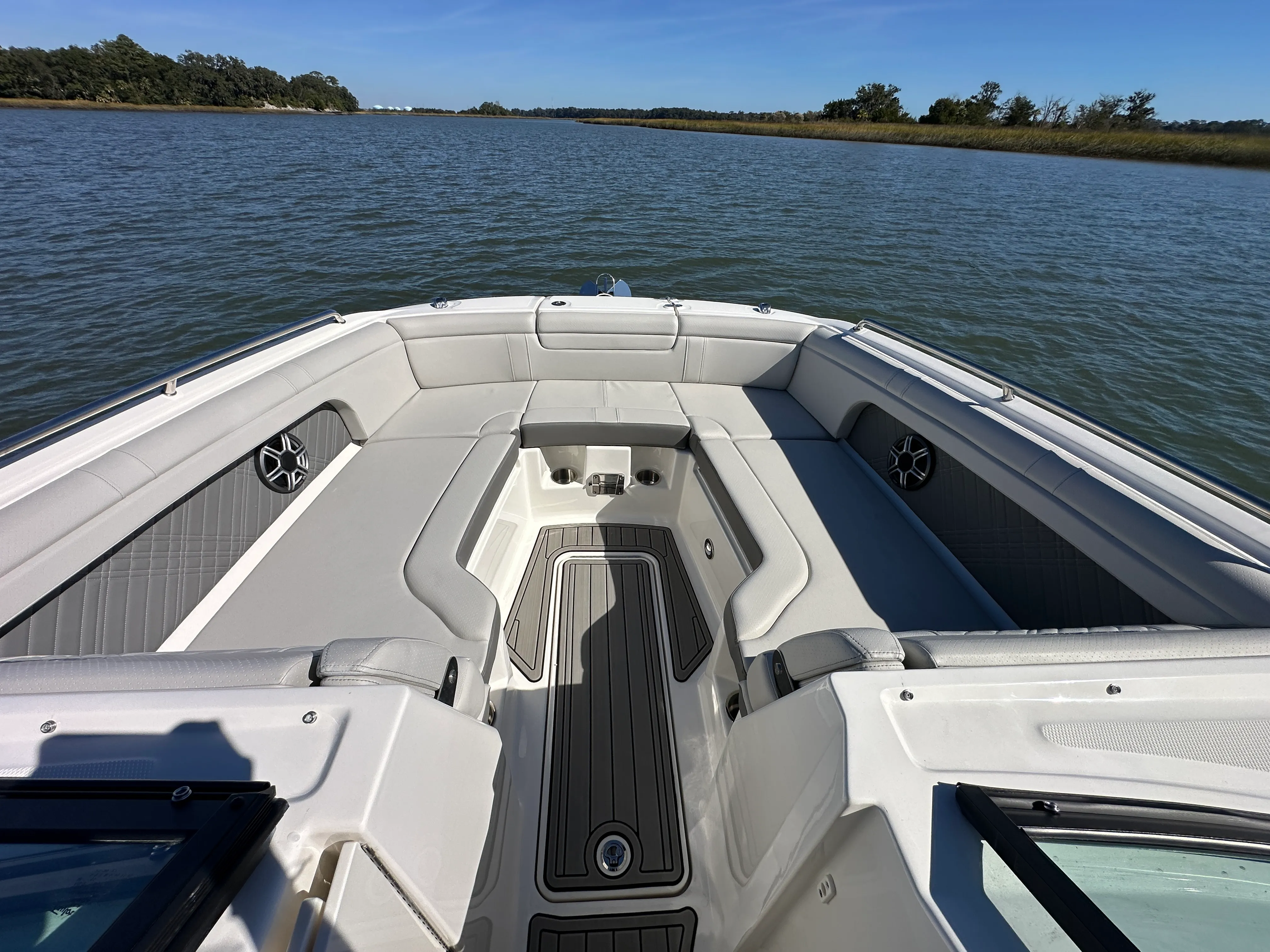 2026 Sea Ray SDX 290 Outboard Image Thumbnail #27