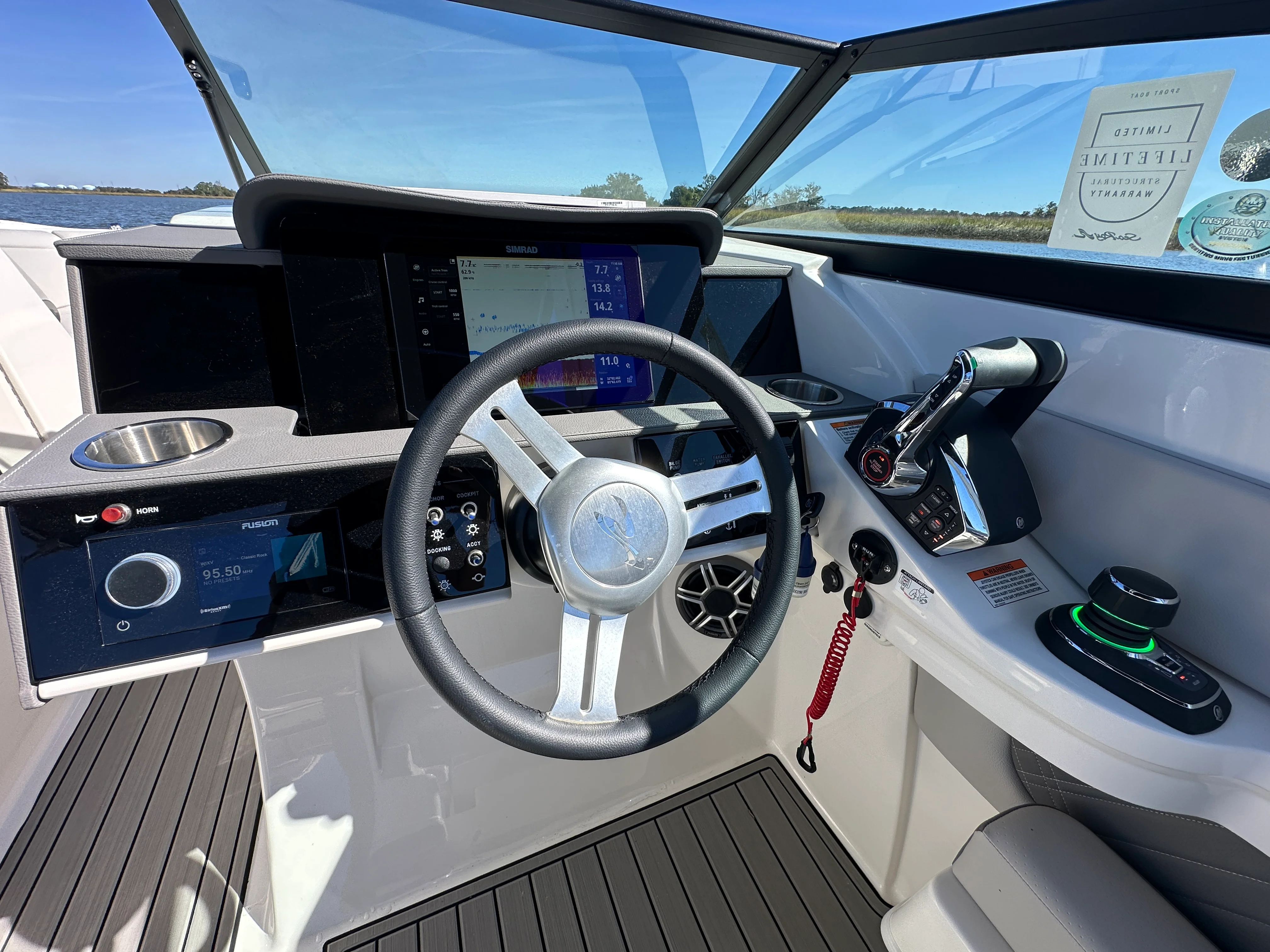 2026 Sea Ray SDX 290 Outboard Image Thumbnail #24