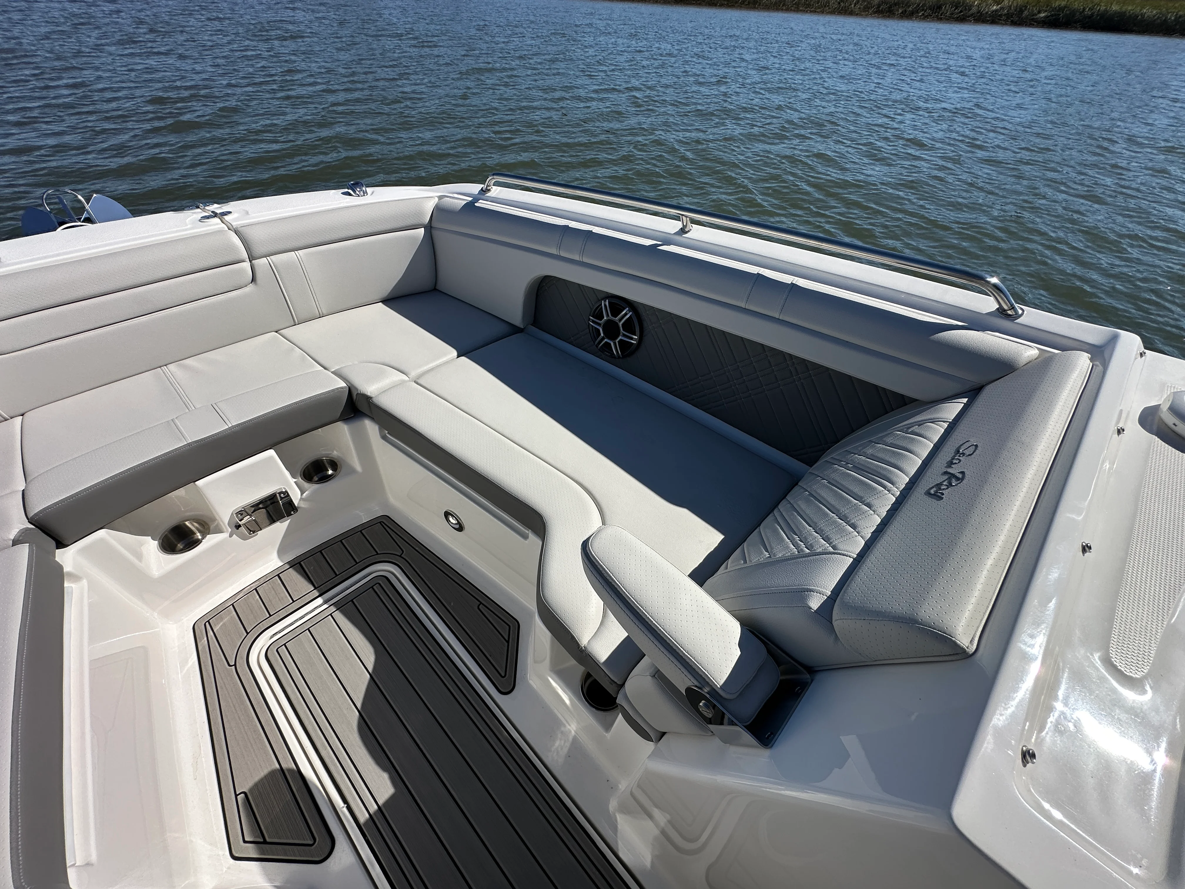 2026 Sea Ray SDX 290 Outboard Image Thumbnail #28