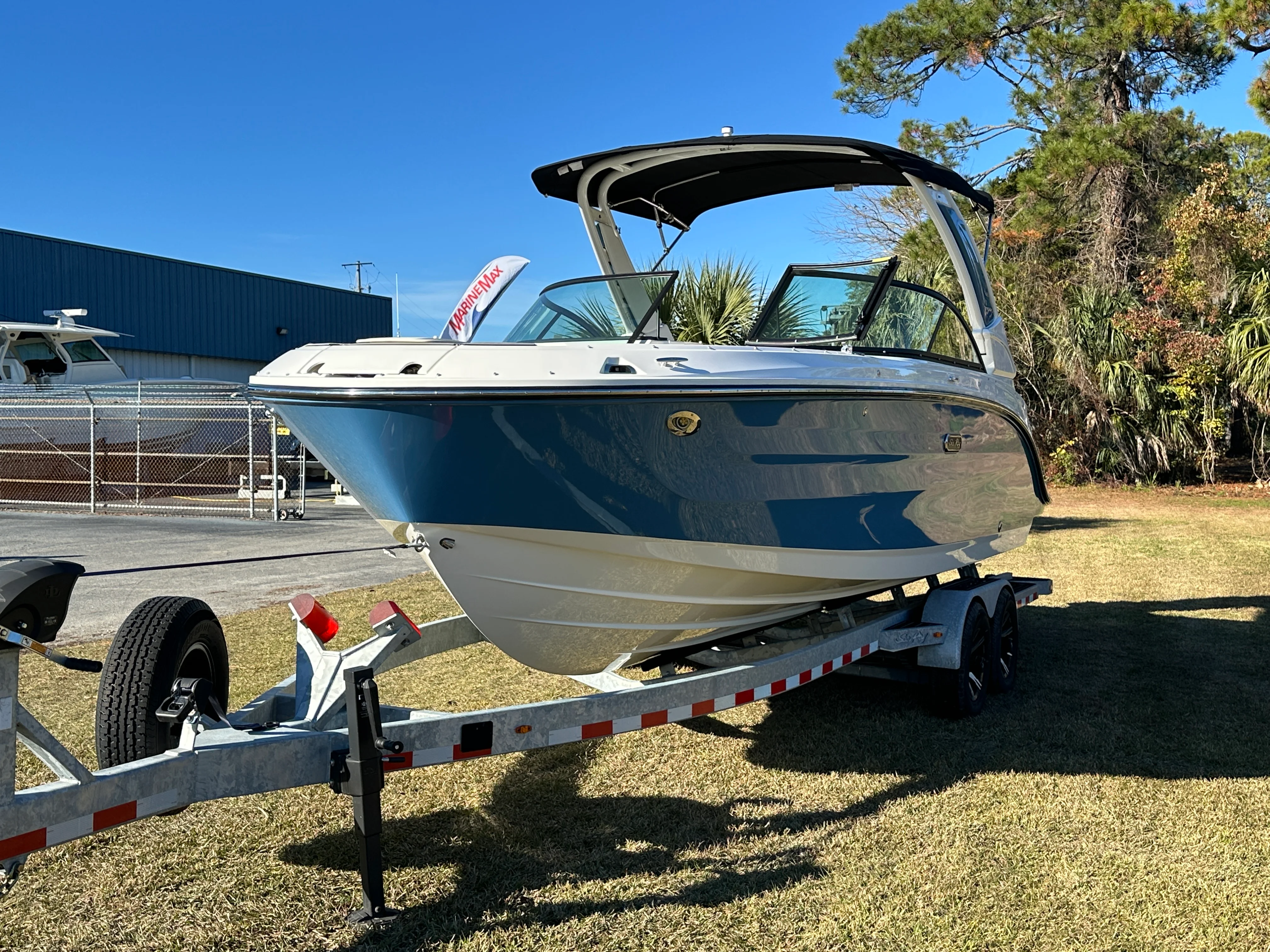 2026 Sea Ray SDX 230 Outboard Image Thumbnail #2