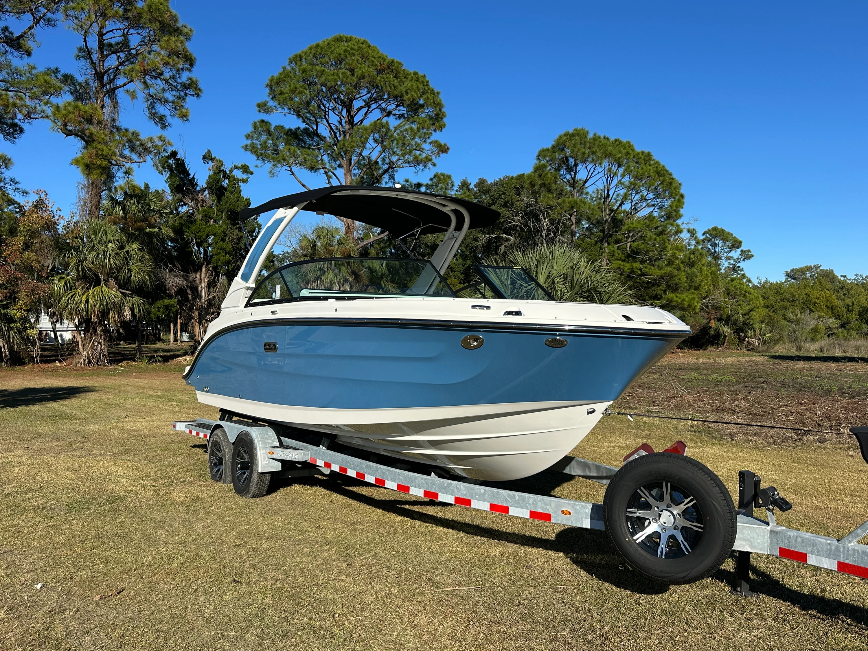 2026 Sea Ray SDX 230 Outboard Image Thumbnail #1