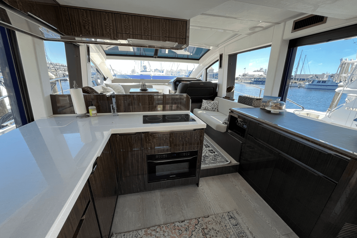 2022 Galeon 470 Sky Image Thumbnail #10