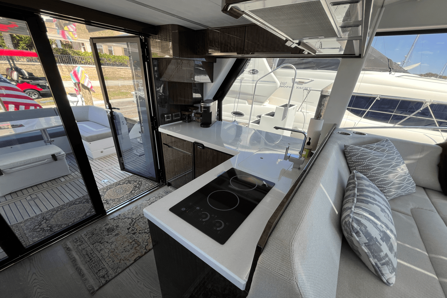2022 Galeon 470 Sky Image Thumbnail #13
