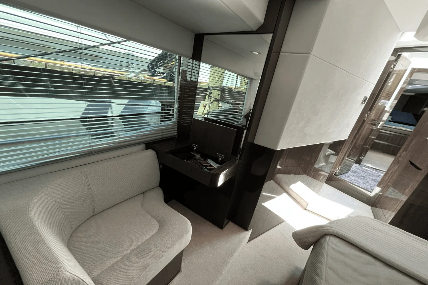 2022 Galeon 470 Sky Image Thumbnail #30