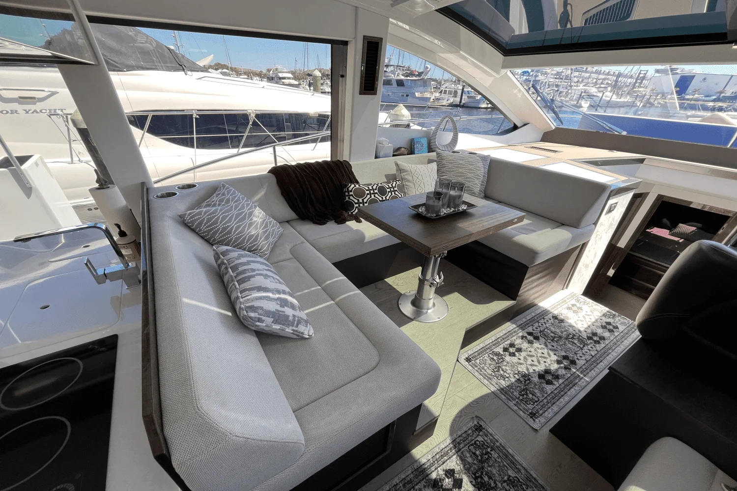 2022 Galeon 470 Sky Image Thumbnail #15