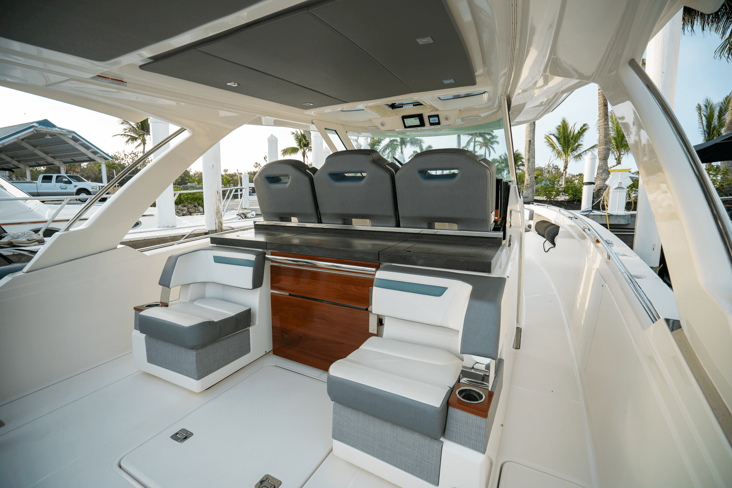 2018 Tiara Yachts 38 LS Image Thumbnail #7