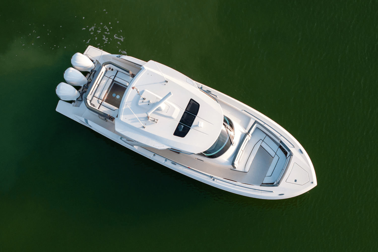 2018 Tiara Yachts 38 LS Image Thumbnail #4