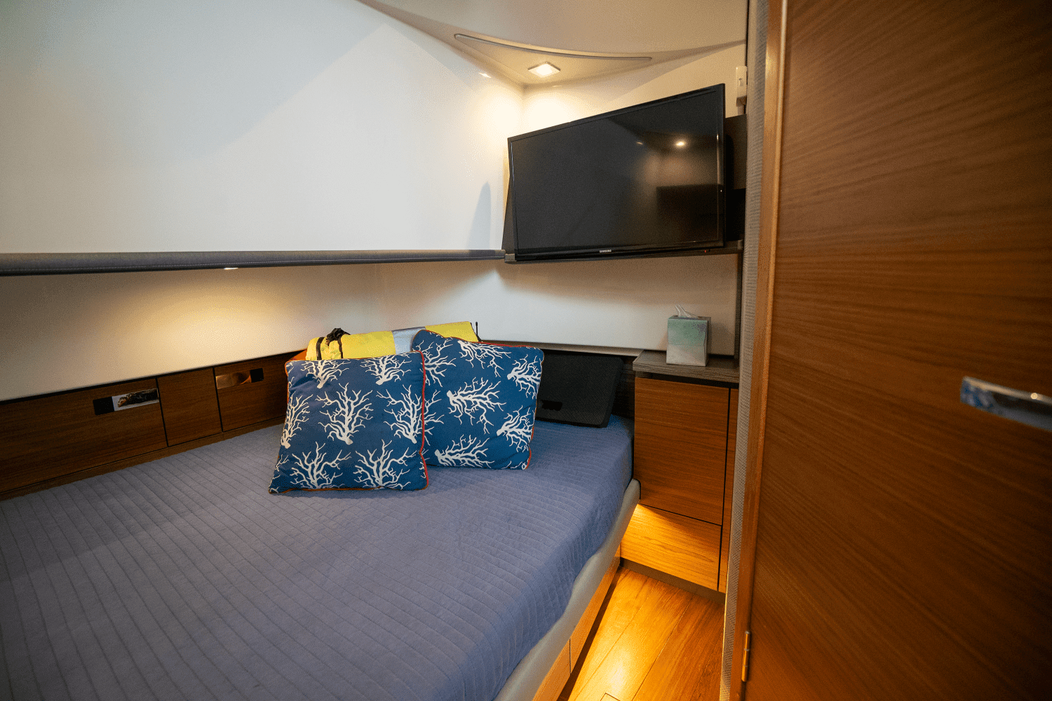 2018 Tiara Yachts 38 LS Image Thumbnail #20