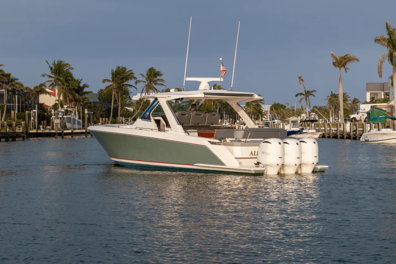 2018 Tiara Yachts 38 LS Image Thumbnail #1