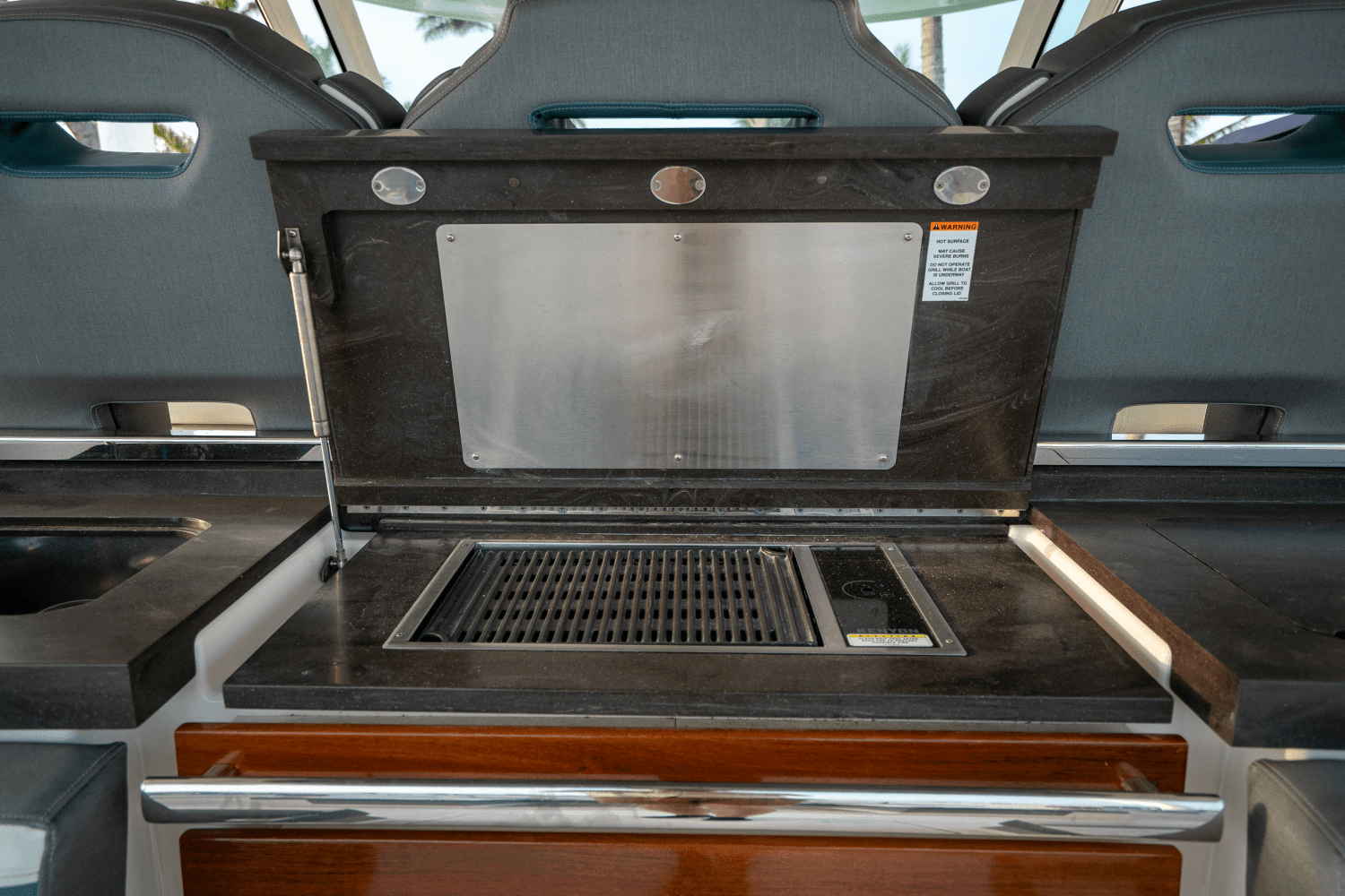 2018 Tiara Yachts 38 LS Image Thumbnail #10