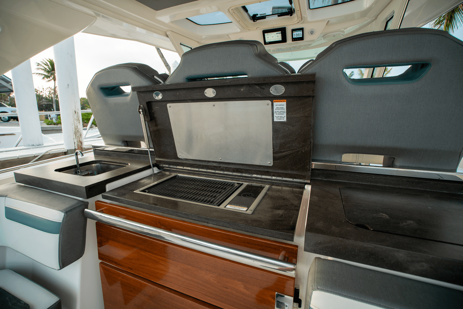 2018 Tiara Yachts 38 LS Image Thumbnail #9