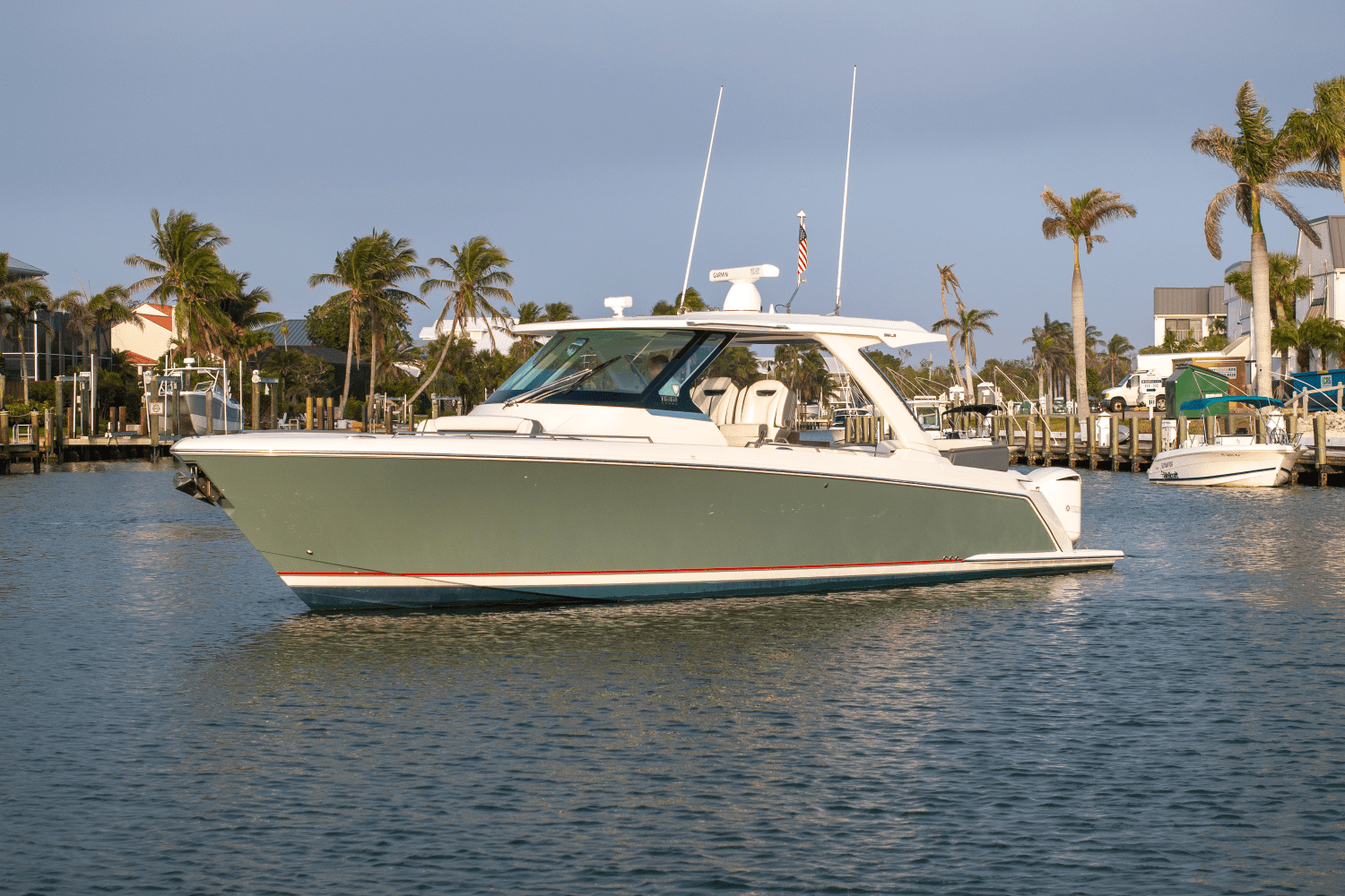 2018 Tiara Yachts 38 LS Image Thumbnail #2