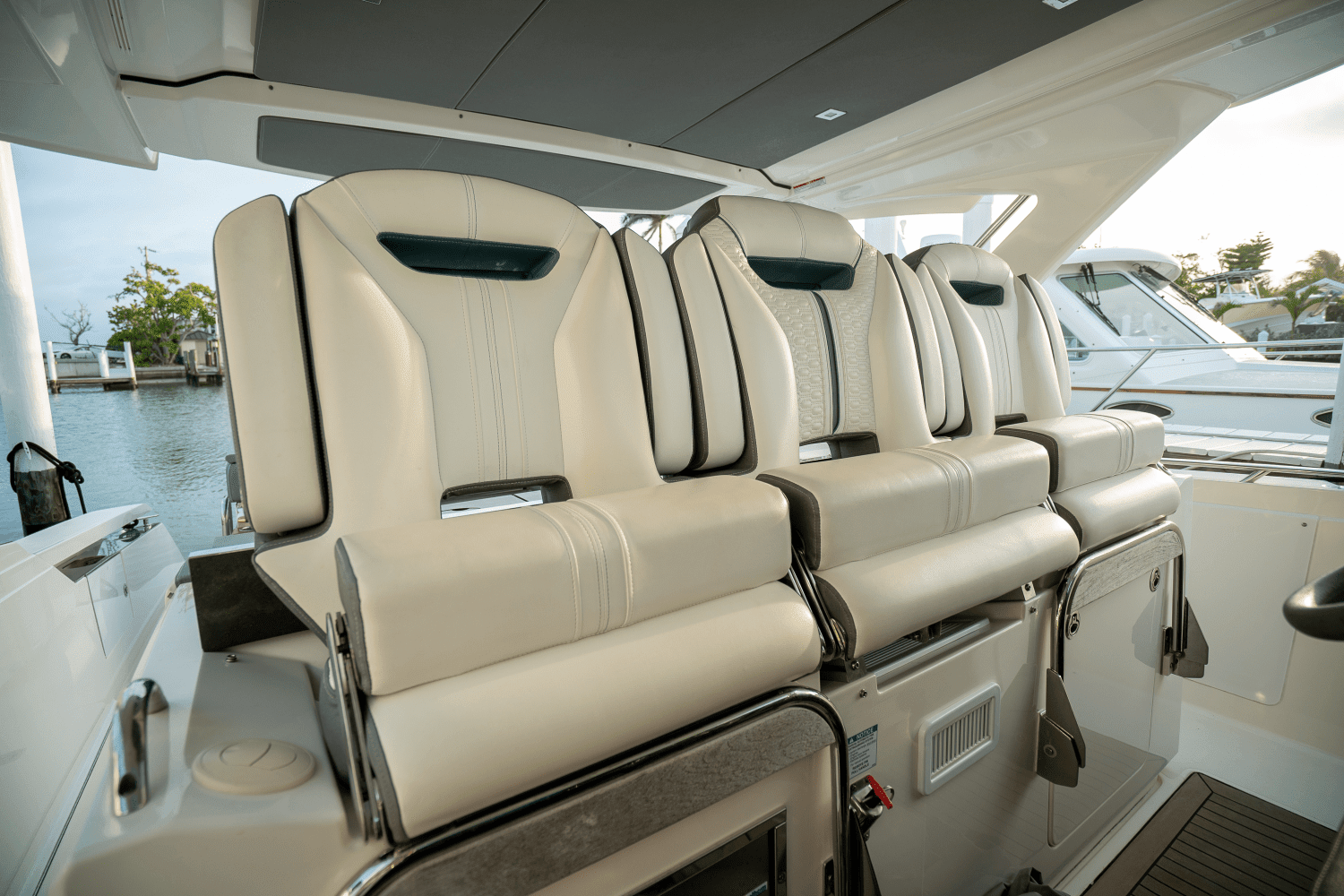 2018 Tiara Yachts 38 LS Image Thumbnail #12