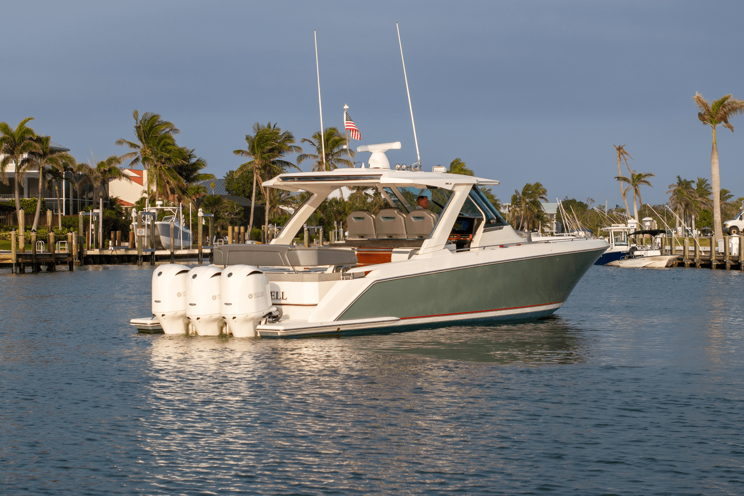 2018 Tiara Yachts 38 LS Image Thumbnail #3
