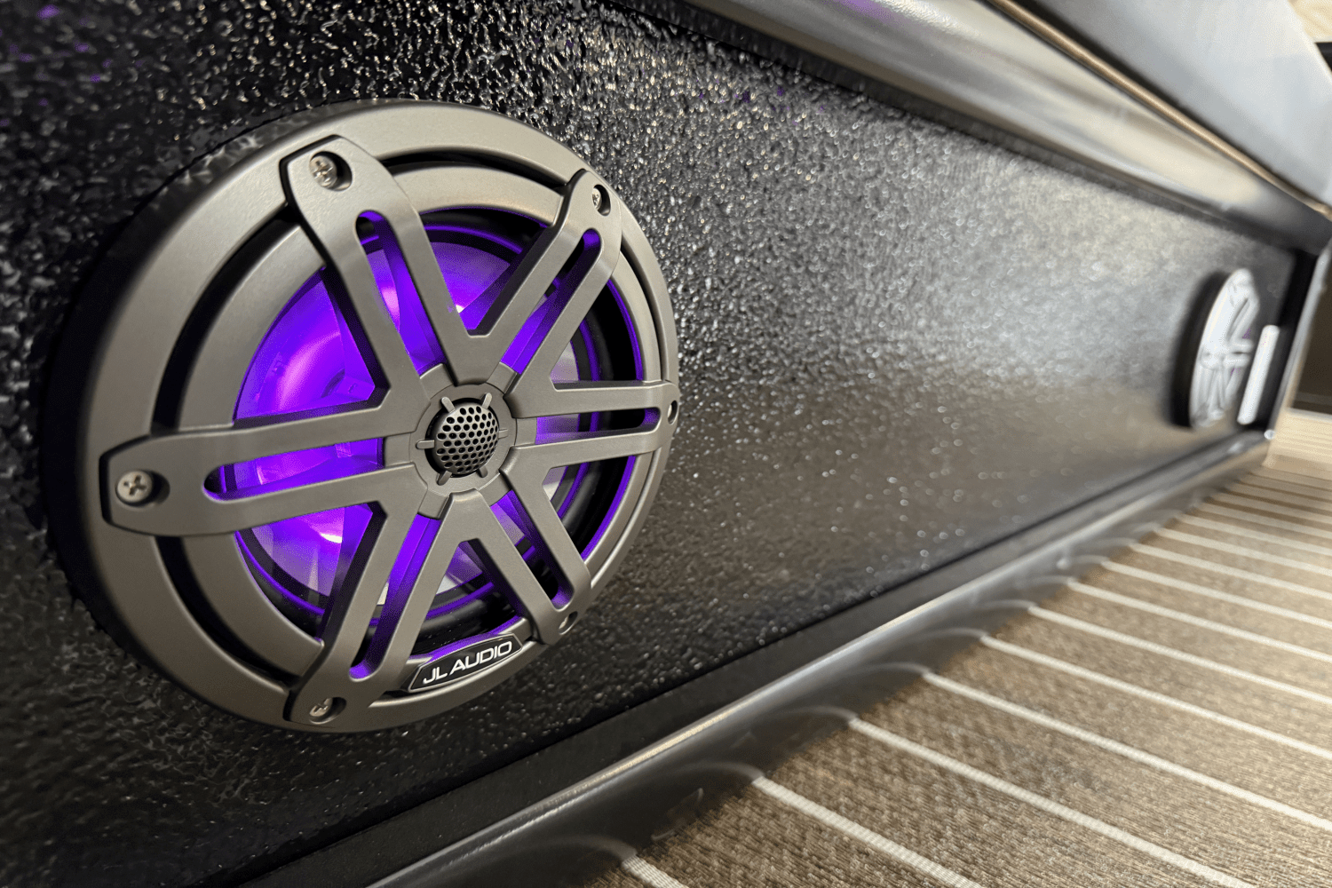 2025 Premier 230 Solaris Image Thumbnail #16