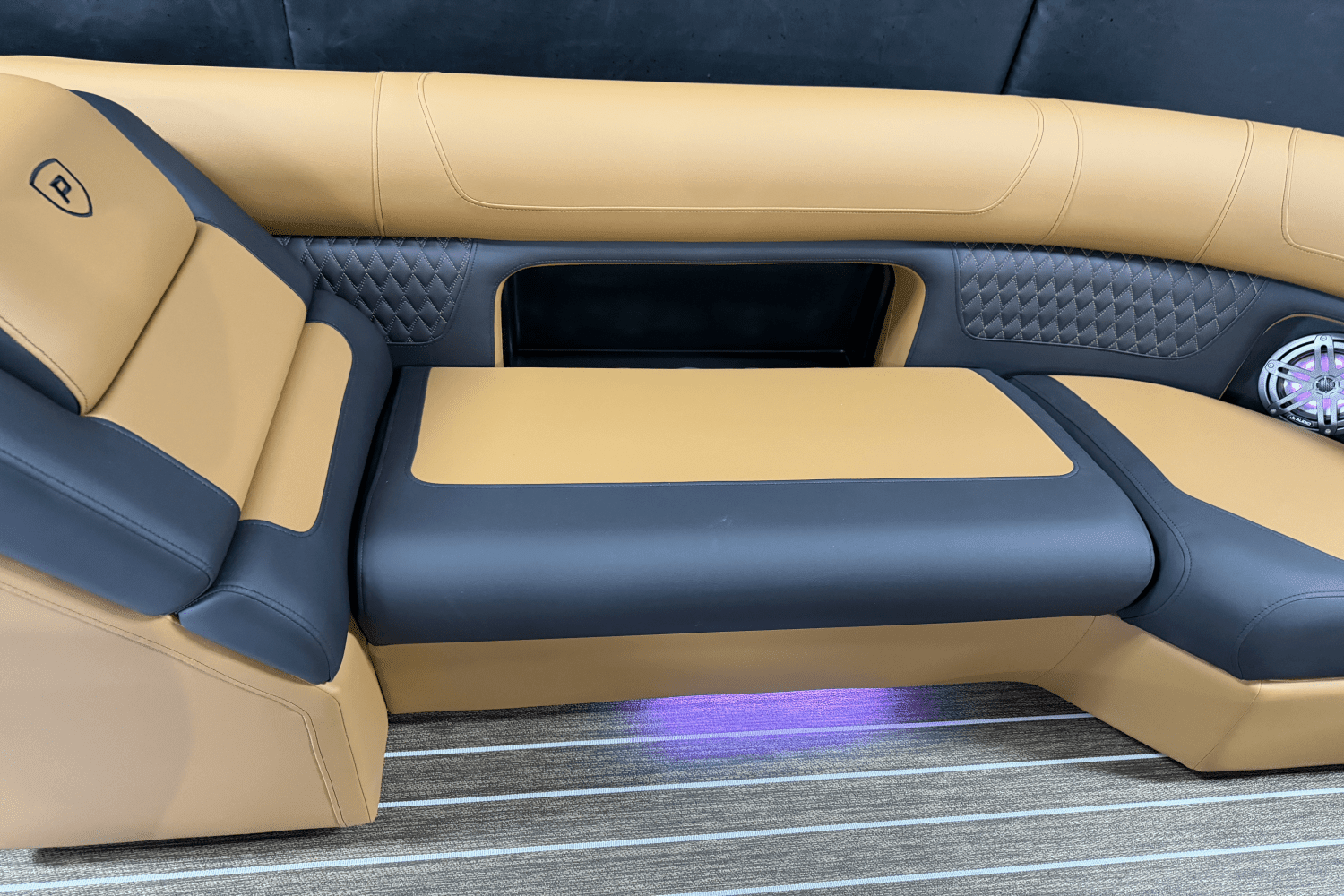 2025 Premier 230 Solaris Image Thumbnail #53