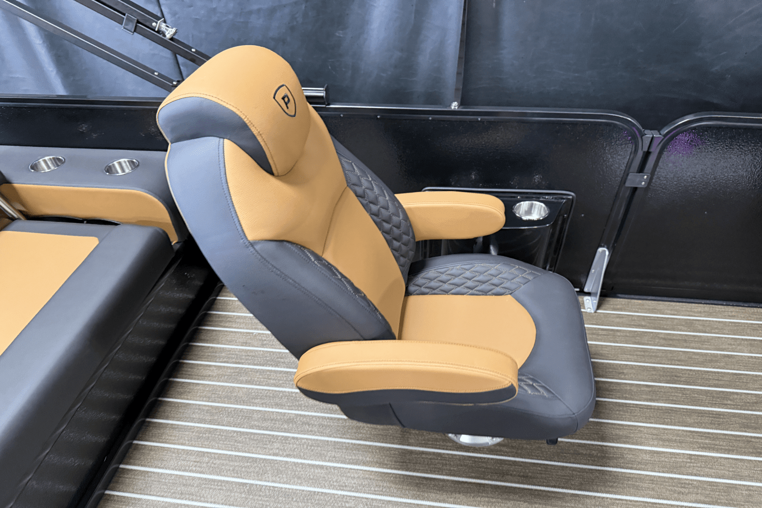 2025 Premier 230 Solaris Image Thumbnail #26