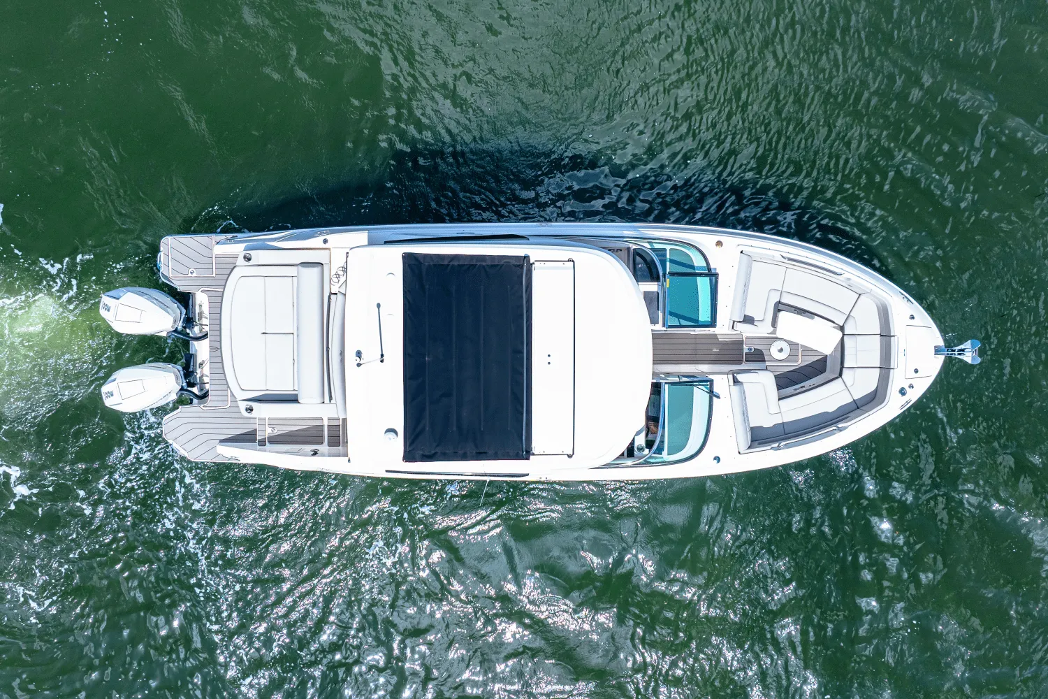 2026 Sea Ray SLX 310 Ouboard Image Thumbnail #11