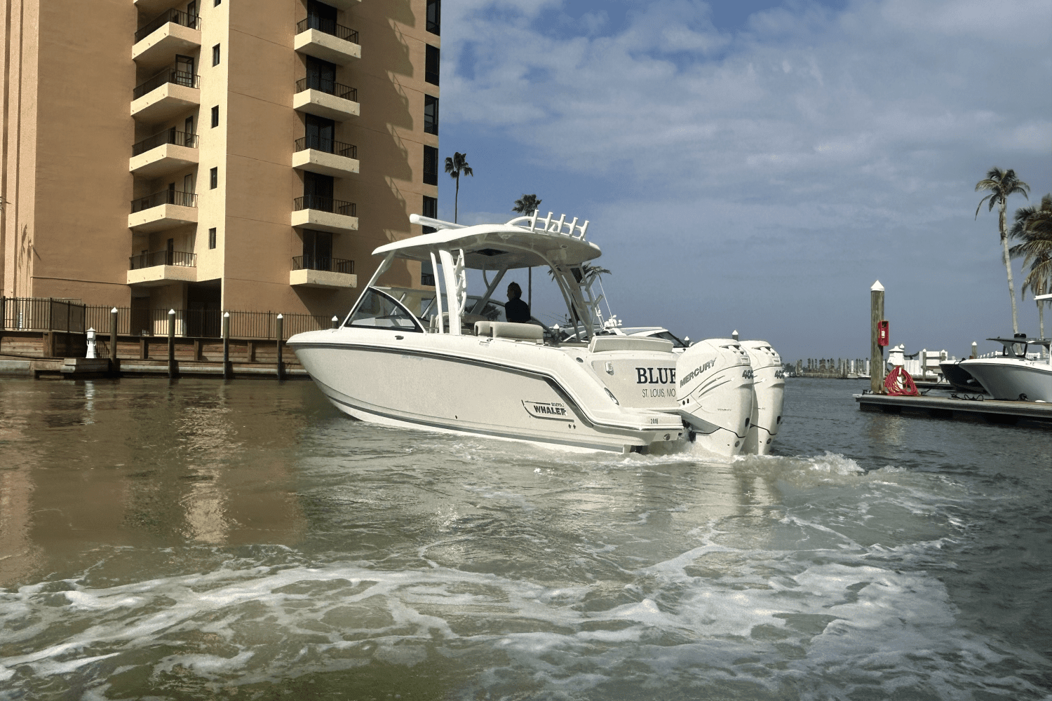 2022 Boston Whaler 320 VANTAGE Image Thumbnail #11