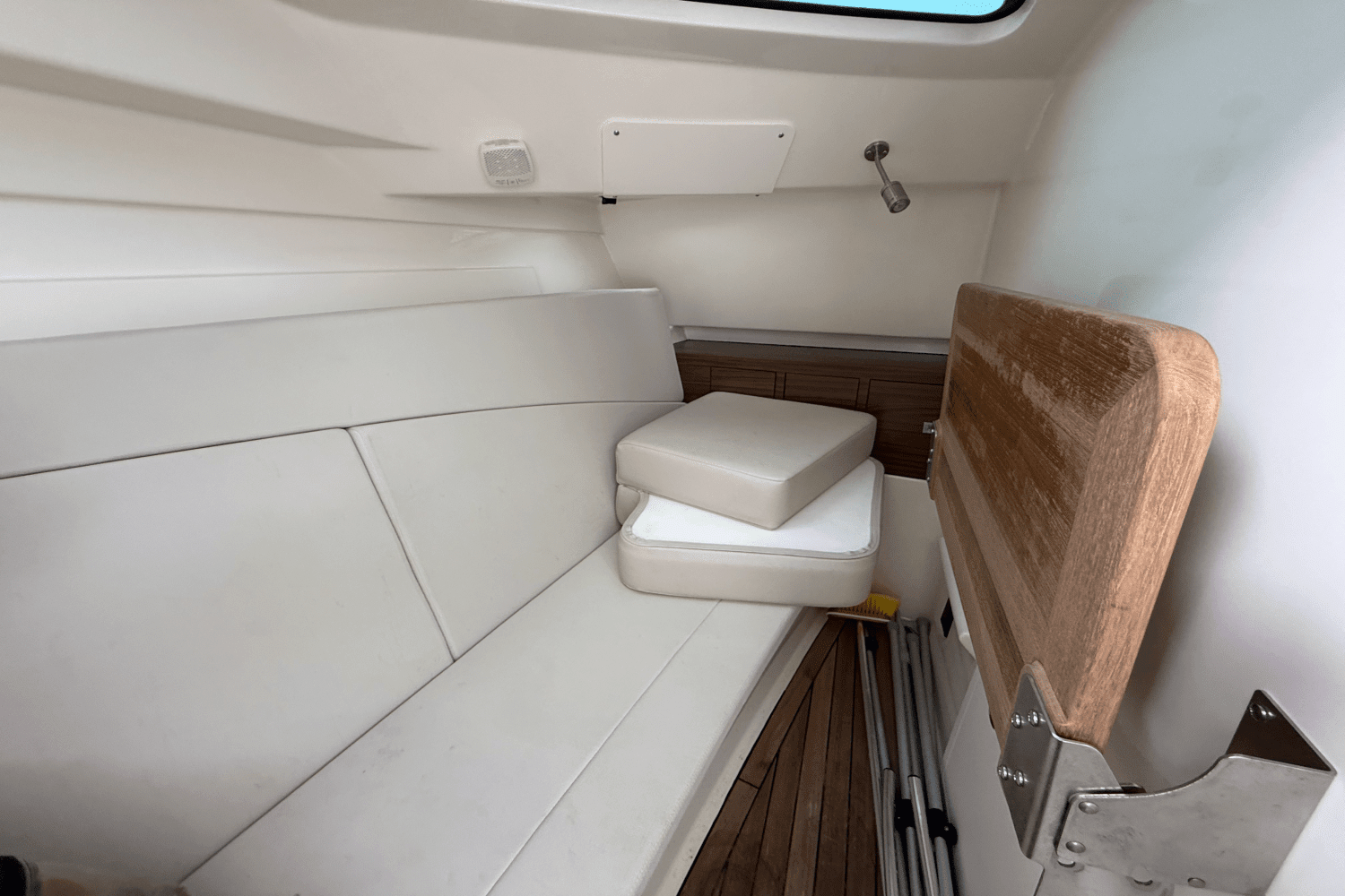 2022 Boston Whaler 320 VANTAGE Image Thumbnail #40