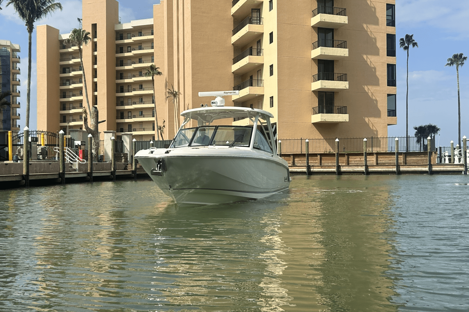 2022 Boston Whaler 320 VANTAGE Image Thumbnail #7