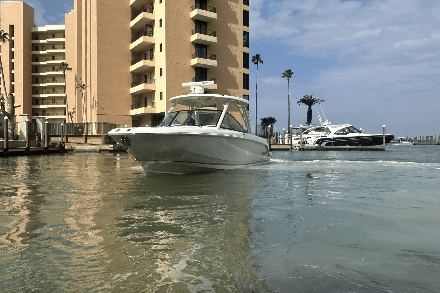 2022 Boston Whaler 320 VANTAGE Image Thumbnail #14