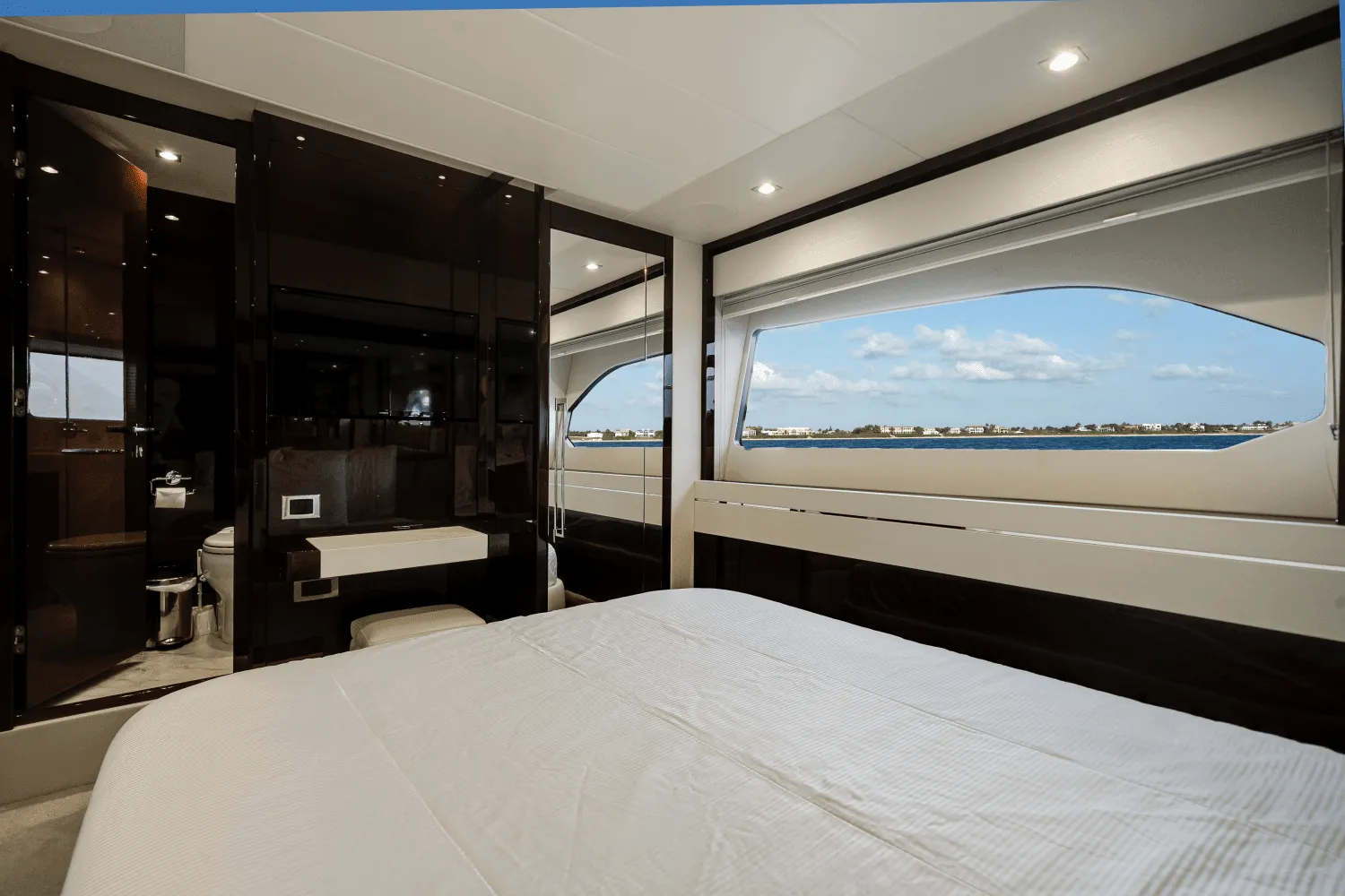 2019 Sunseeker 76 YACHT Image Thumbnail #47