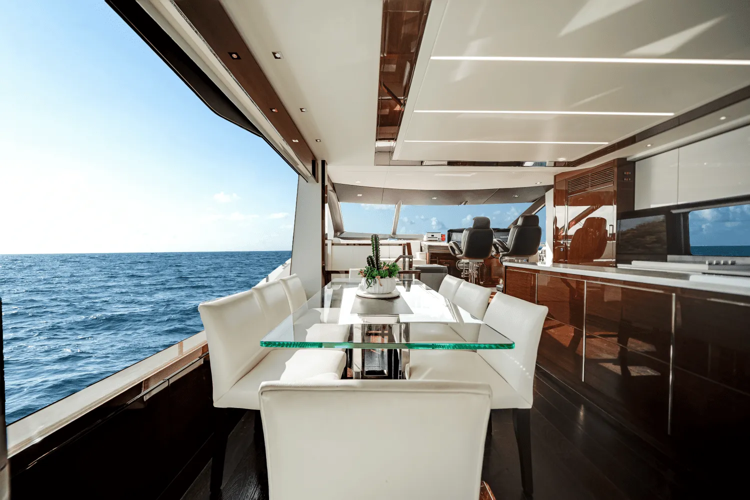 2019 Sunseeker 76 YACHT Image Thumbnail #18